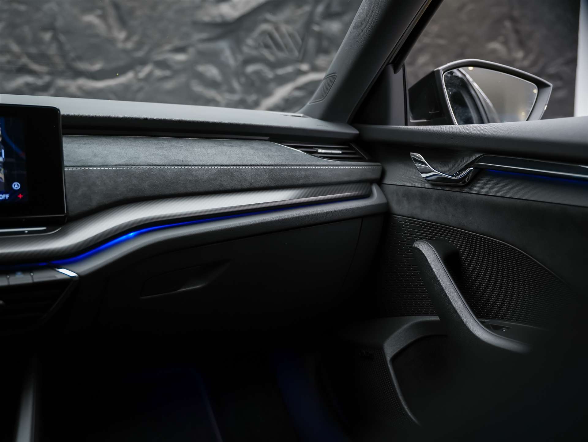 SKODA Octavia Combi 2.0 TSI DSG RS *Abstandsregler*Massage*Standheizung*-image-21