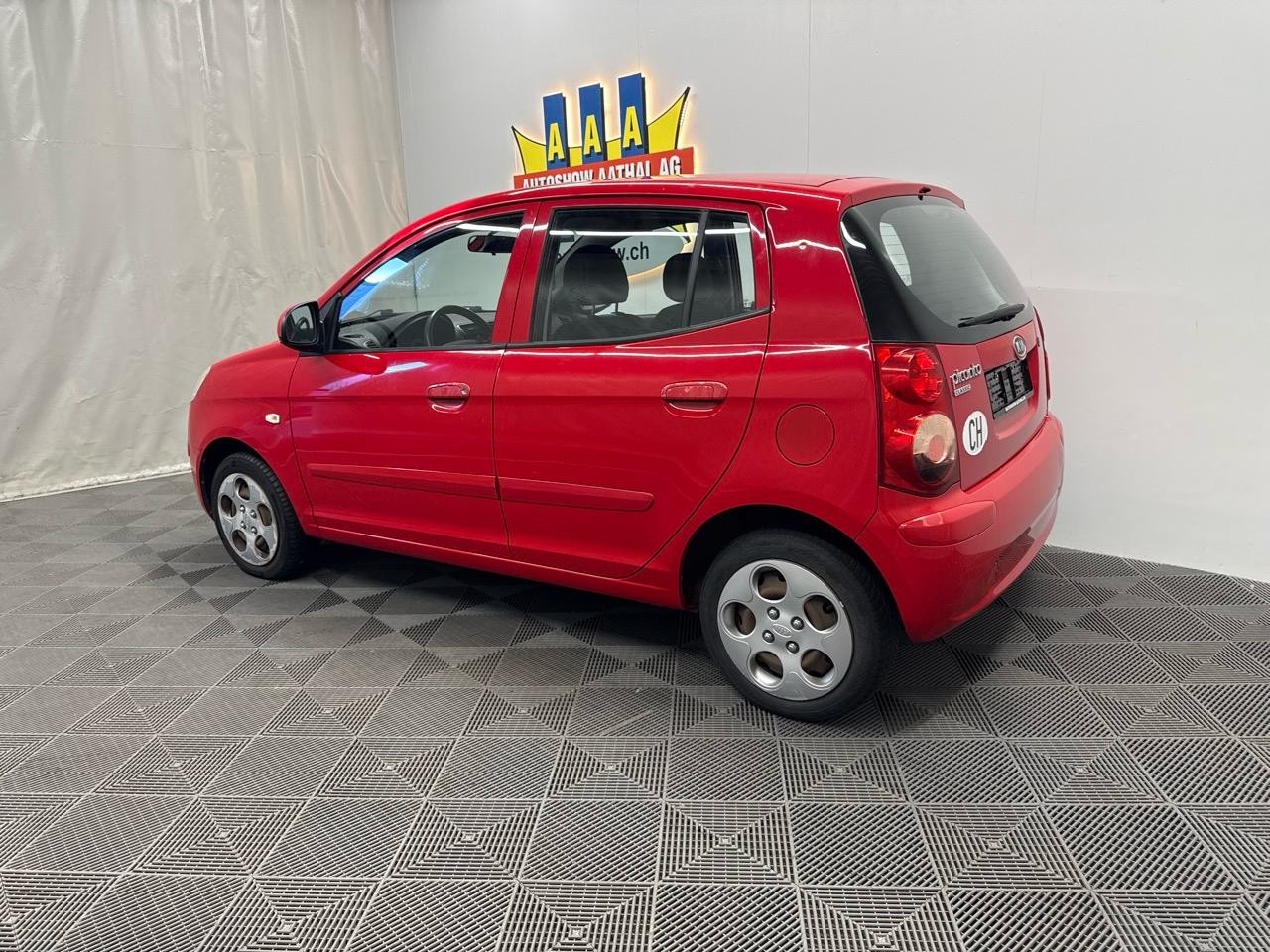 KIA Picanto 1.1 Classic-image-1