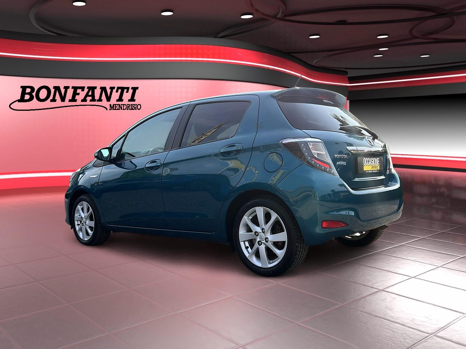 TOYOTA Yaris 1.5 VVT-i HSD Sol Premium-image-7
