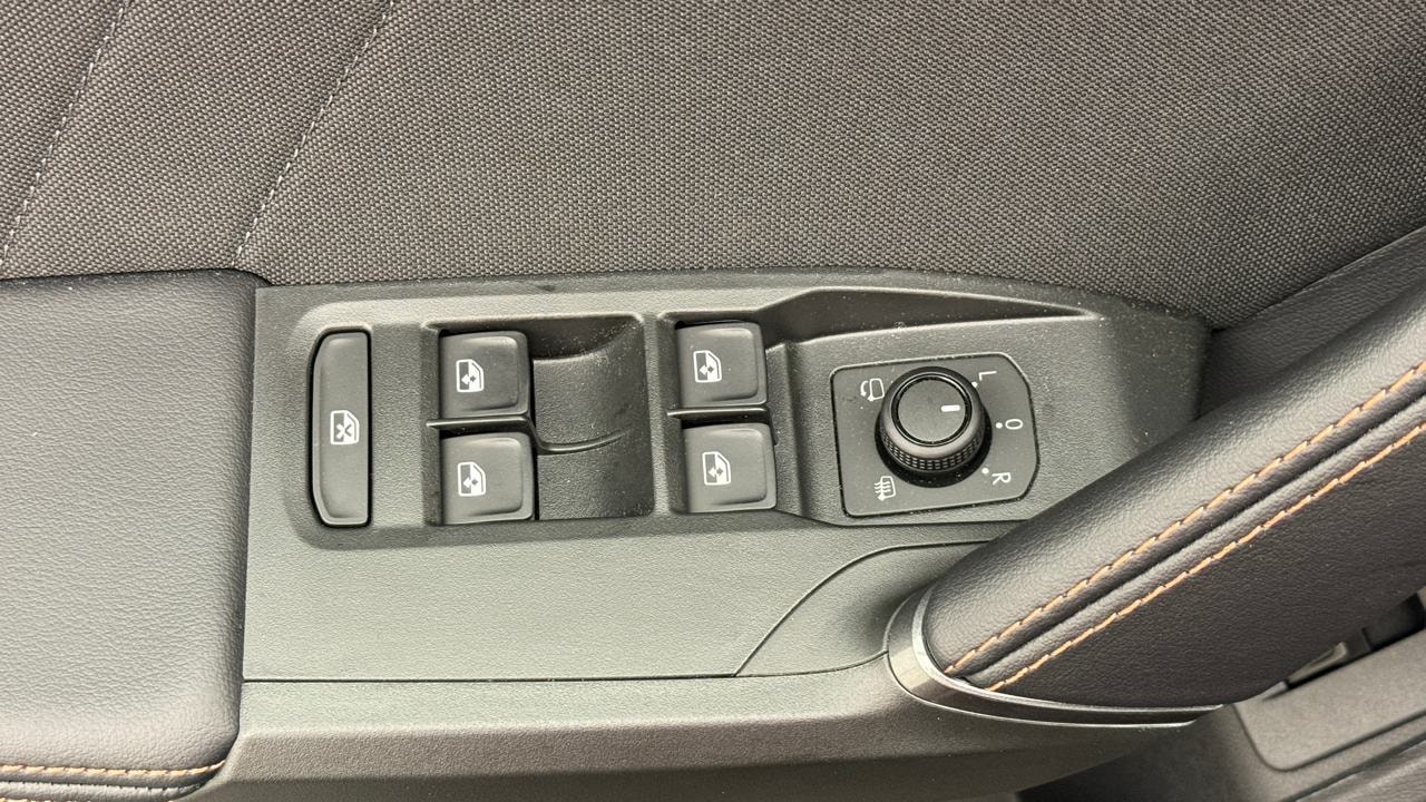 CUPRA LEON 1.5 e-HYBRID pHEV DSG-image-8