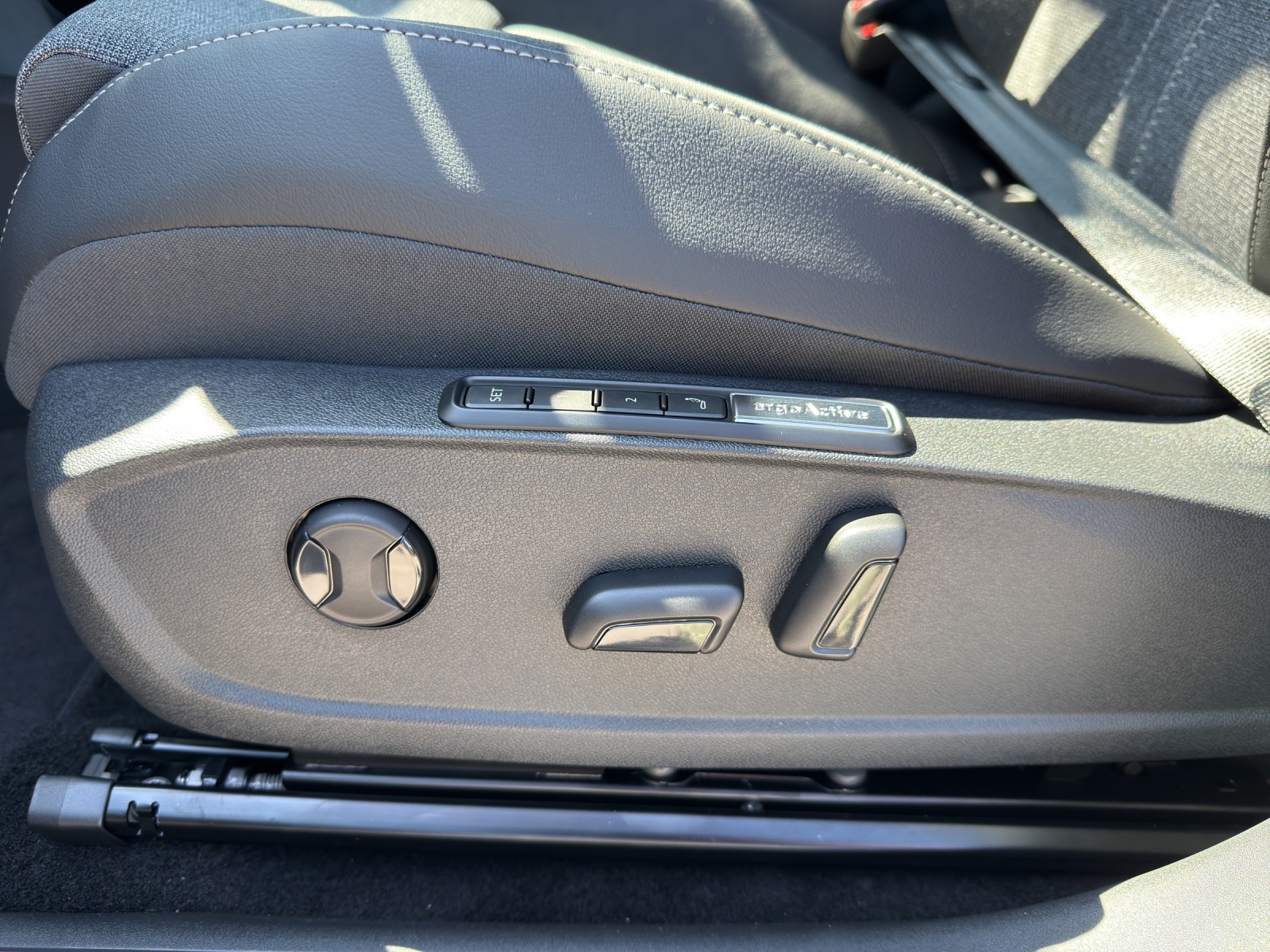 VW ID.3 Neo 79 kWh 231 PS Style-image-15