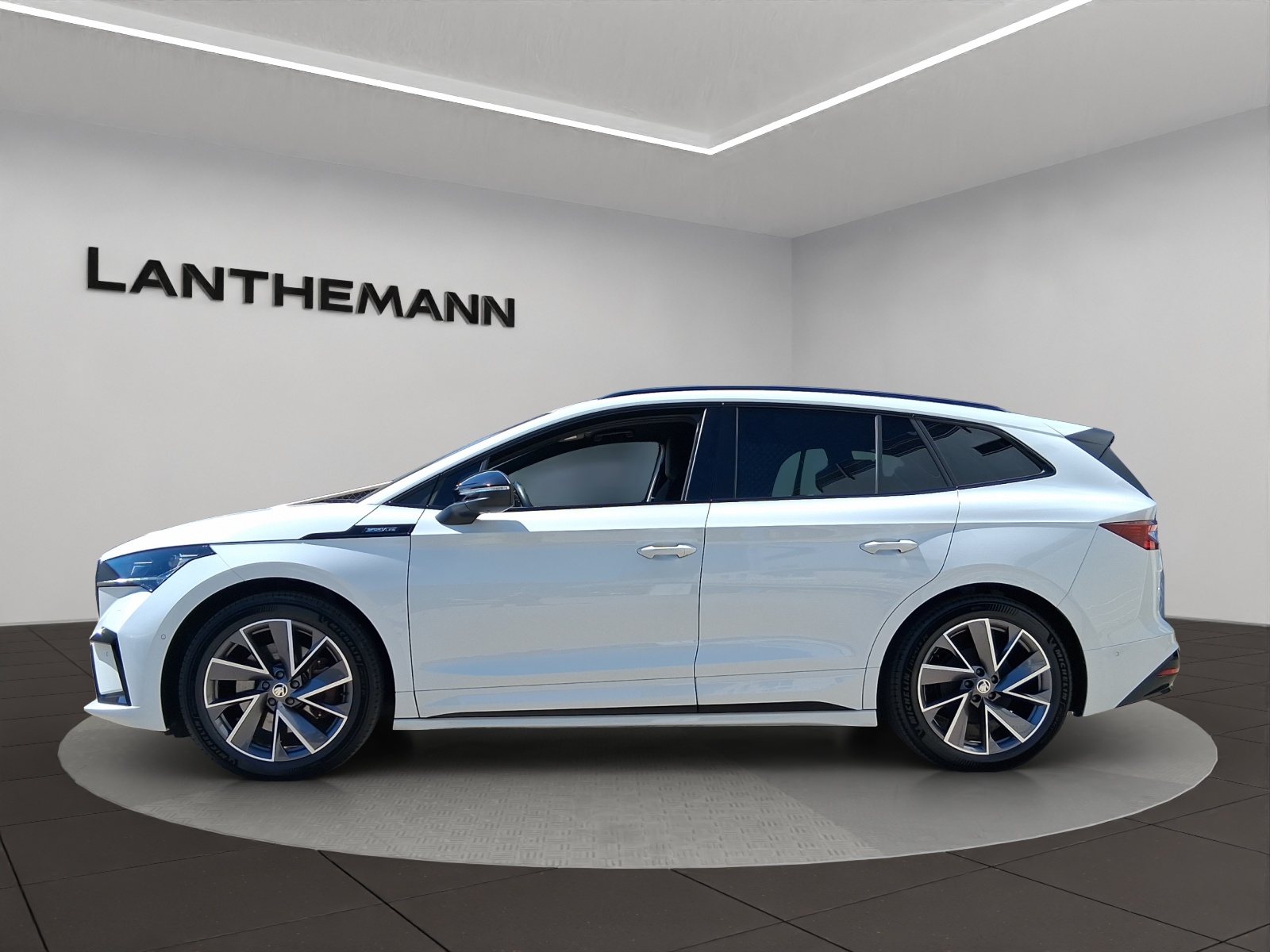 SKODA Enyaq iV 80x SportLine-image-1