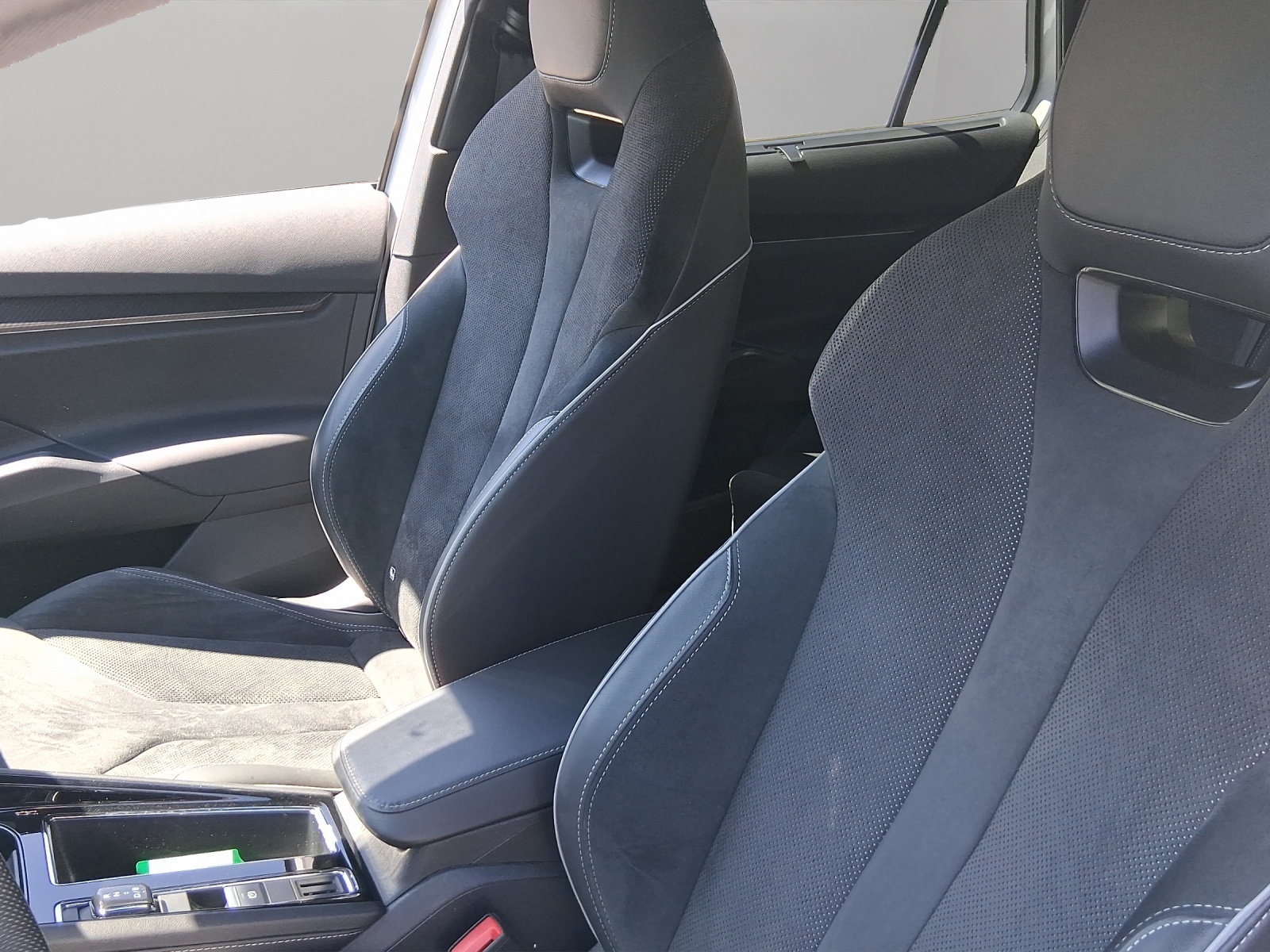 SKODA Enyaq iV 80x SportLine-image-8