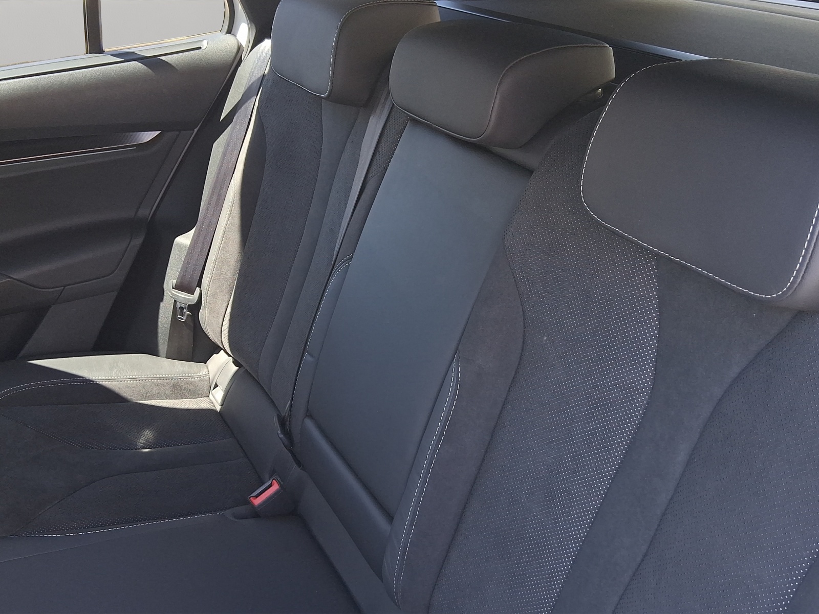 SKODA Enyaq iV 80x SportLine-image-16