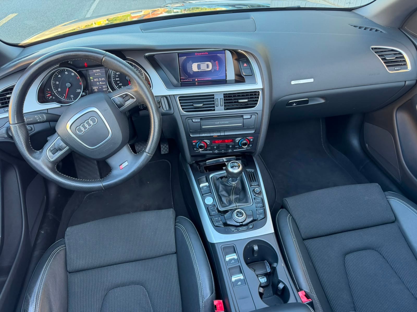 AUDI A5 Cabriolet 2.0 TFSI-image-8