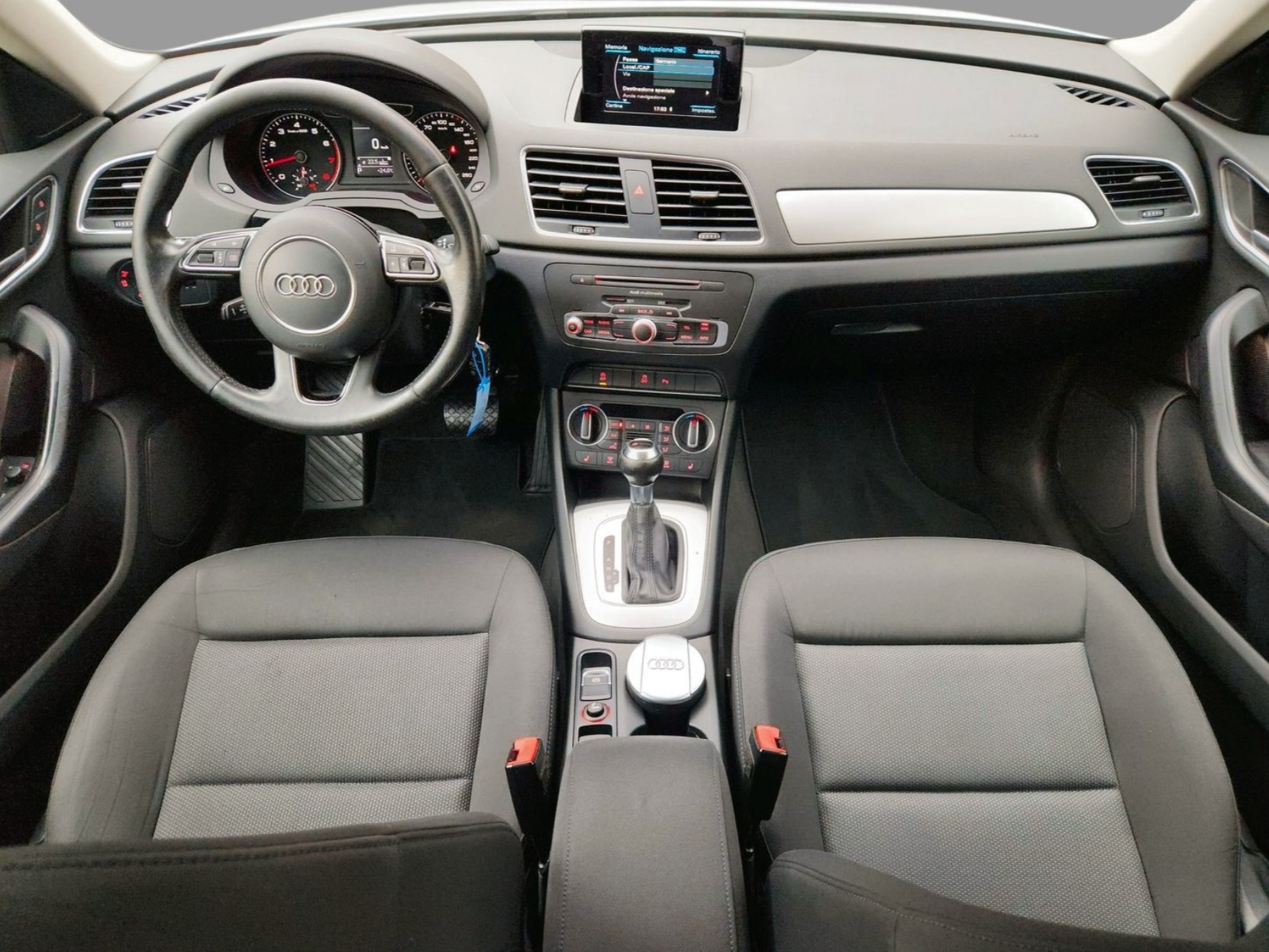 AUDI Q3 1.4 TFSI design S-tronic-image-9