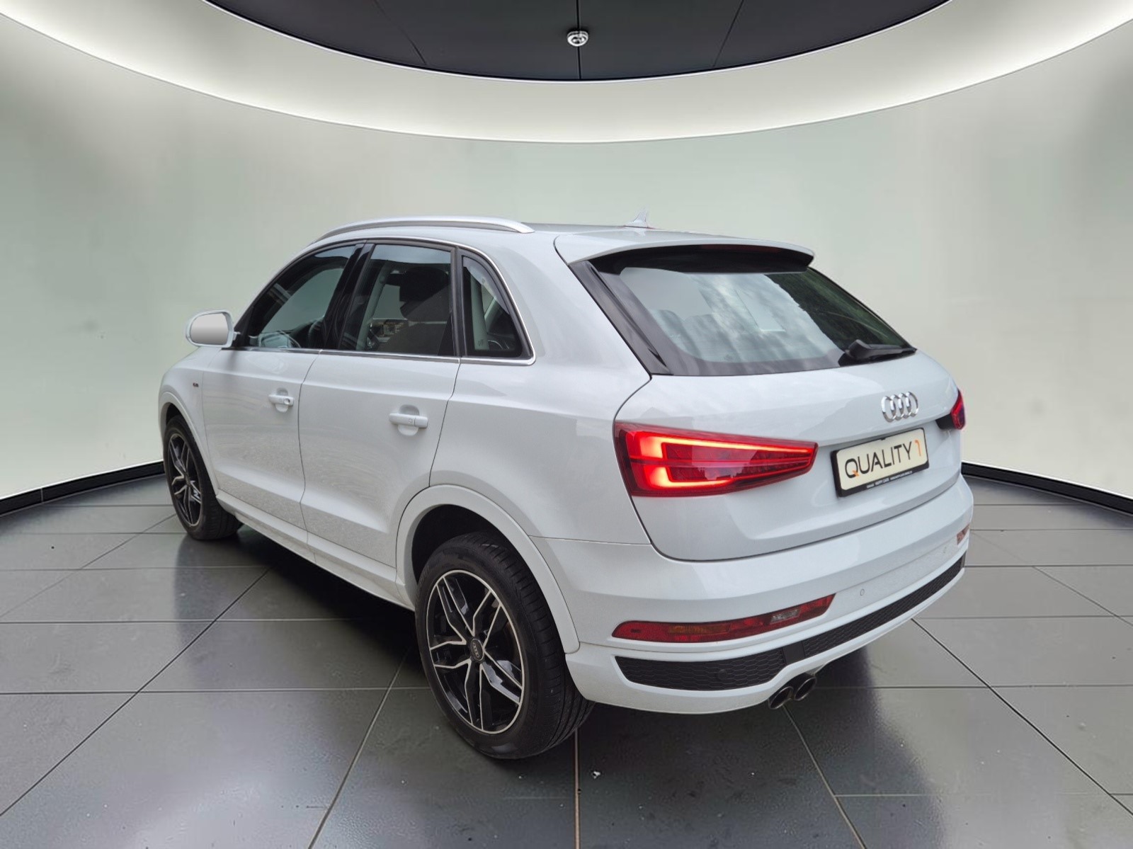 AUDI Q3 1.4 TFSI design S-tronic-image-6