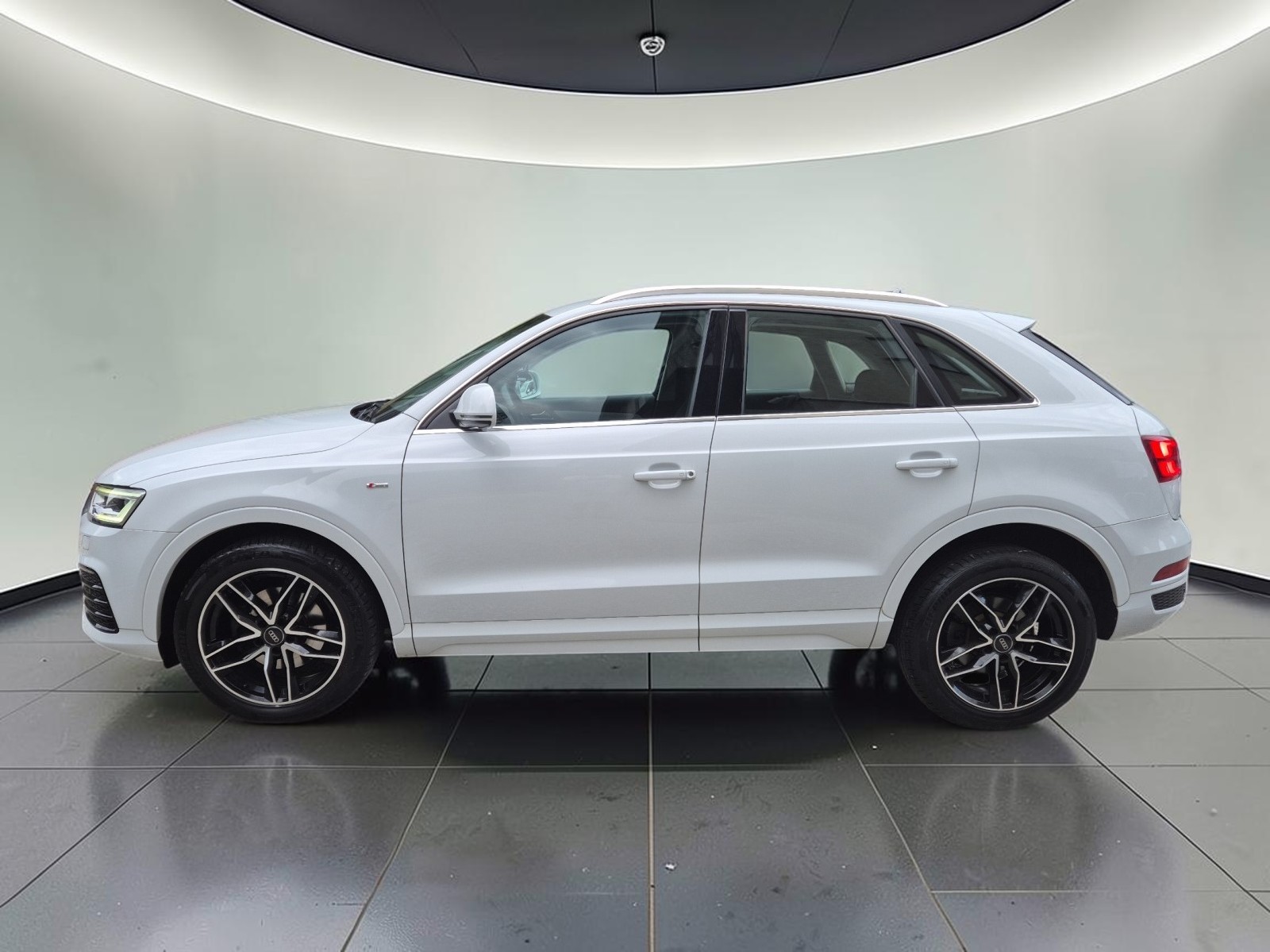 AUDI Q3 1.4 TFSI design S-tronic-image-7