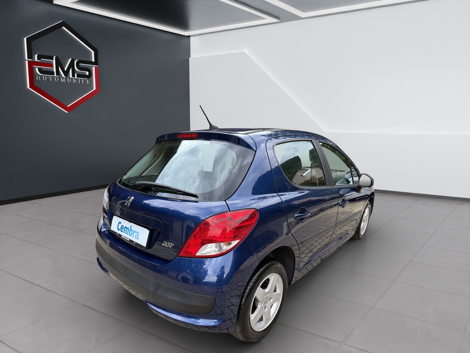 PEUGEOT 207 1.4 16V Swiss Edition-image-4