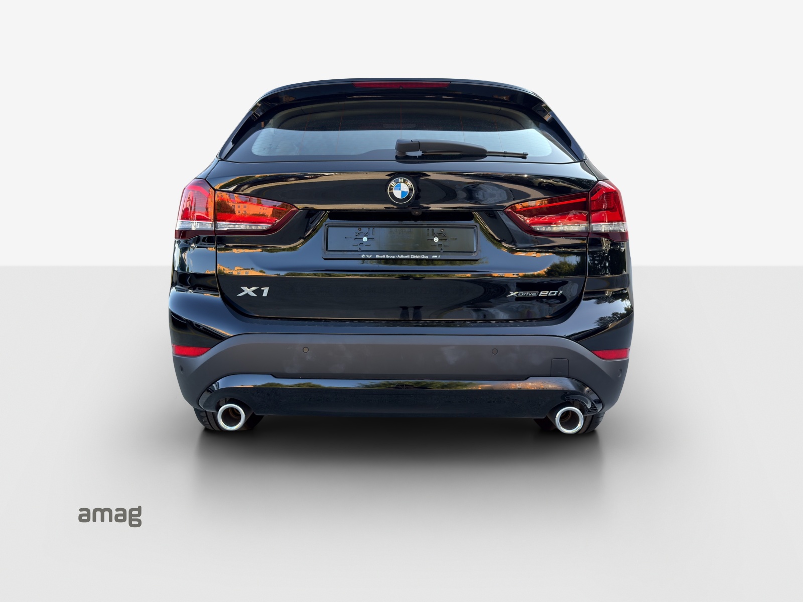 BMW X1 xDrive 20i Essential Edition Steptronic-image-3