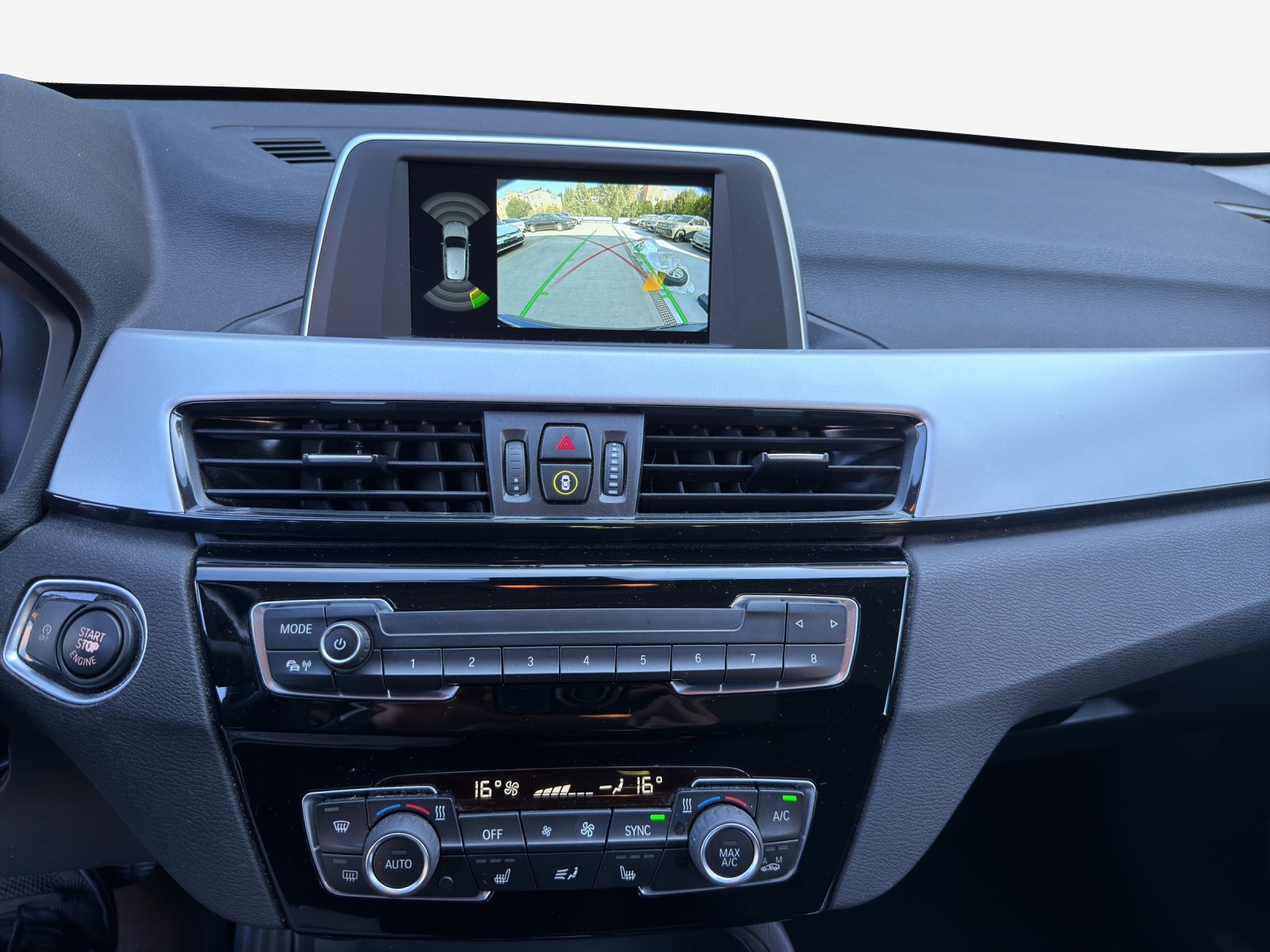 BMW X1 xDrive 20i Essential Edition Steptronic-image-10