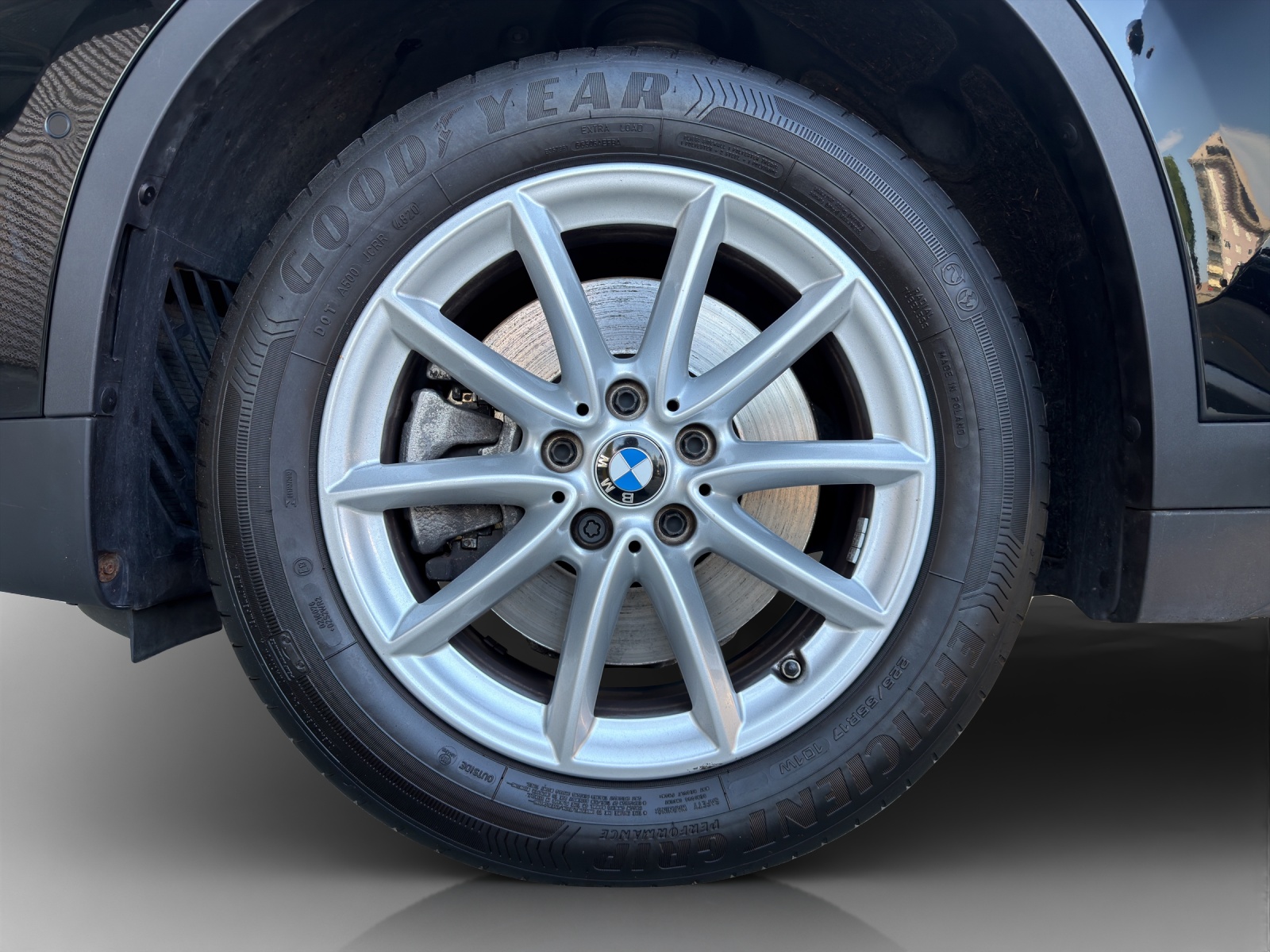 BMW X1 xDrive 20i Essential Edition Steptronic-image-13