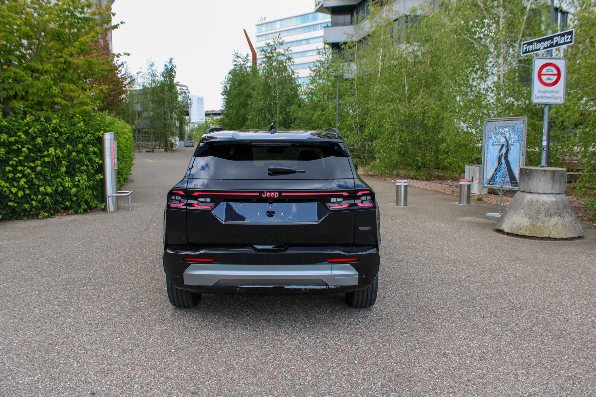 JEEP Compass 1.2 T e-Hybrid Summit-image-5