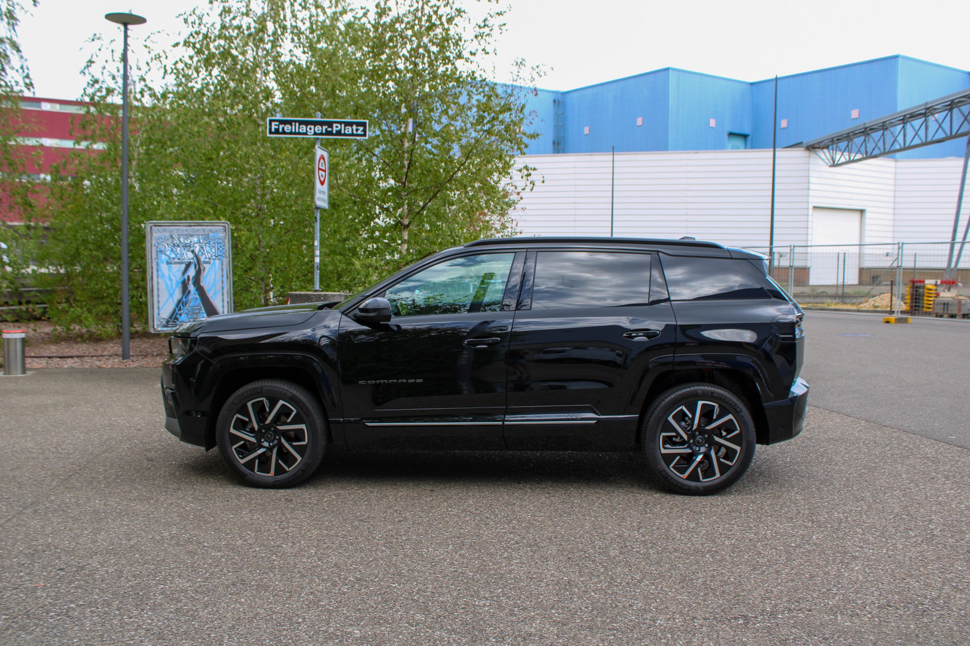 JEEP Compass 1.2 T e-Hybrid Summit-image-4