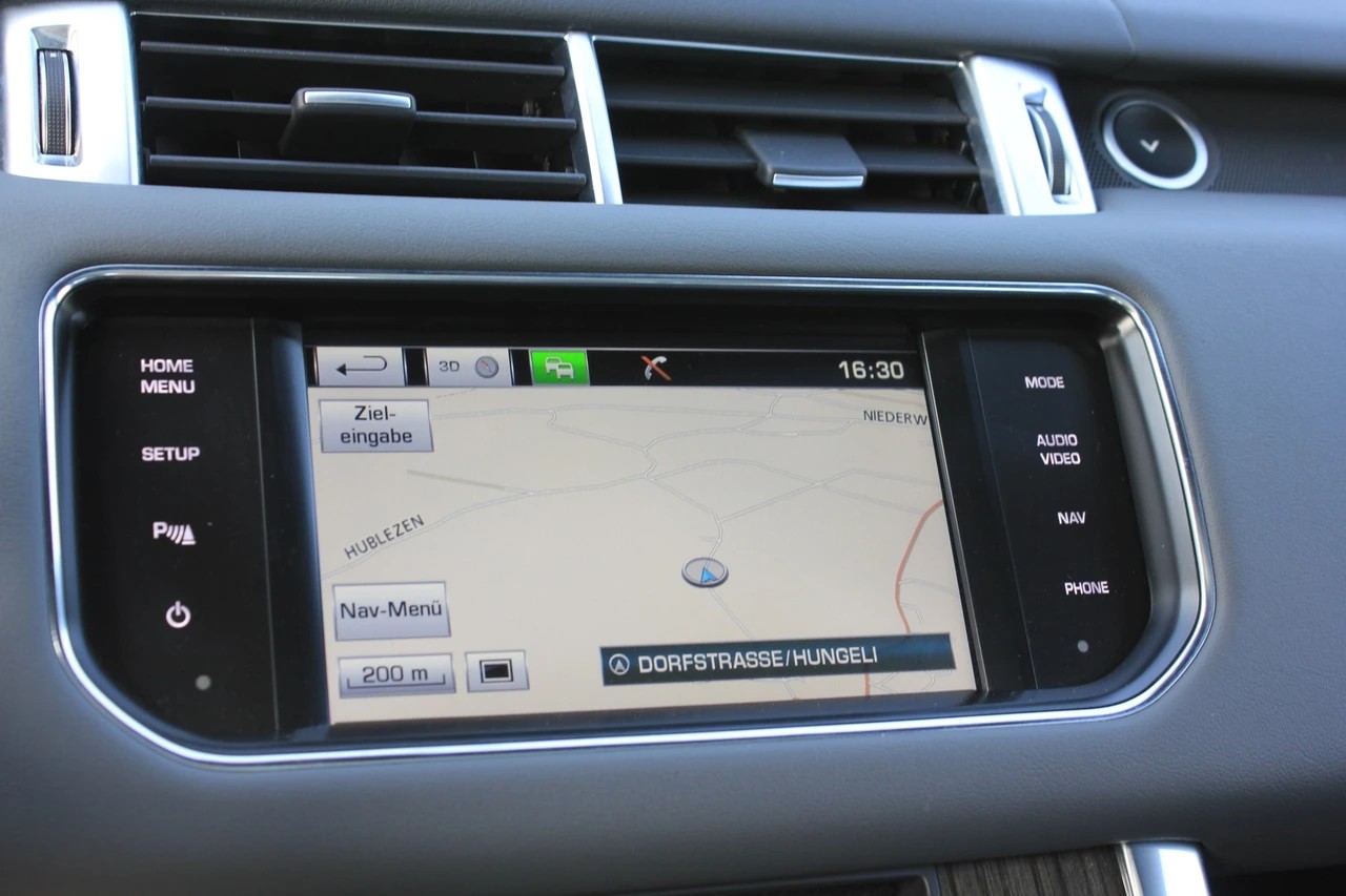 LAND ROVER Range Rover Sport 4.4 SDV8 HSE Dynamic Automatic-image-11