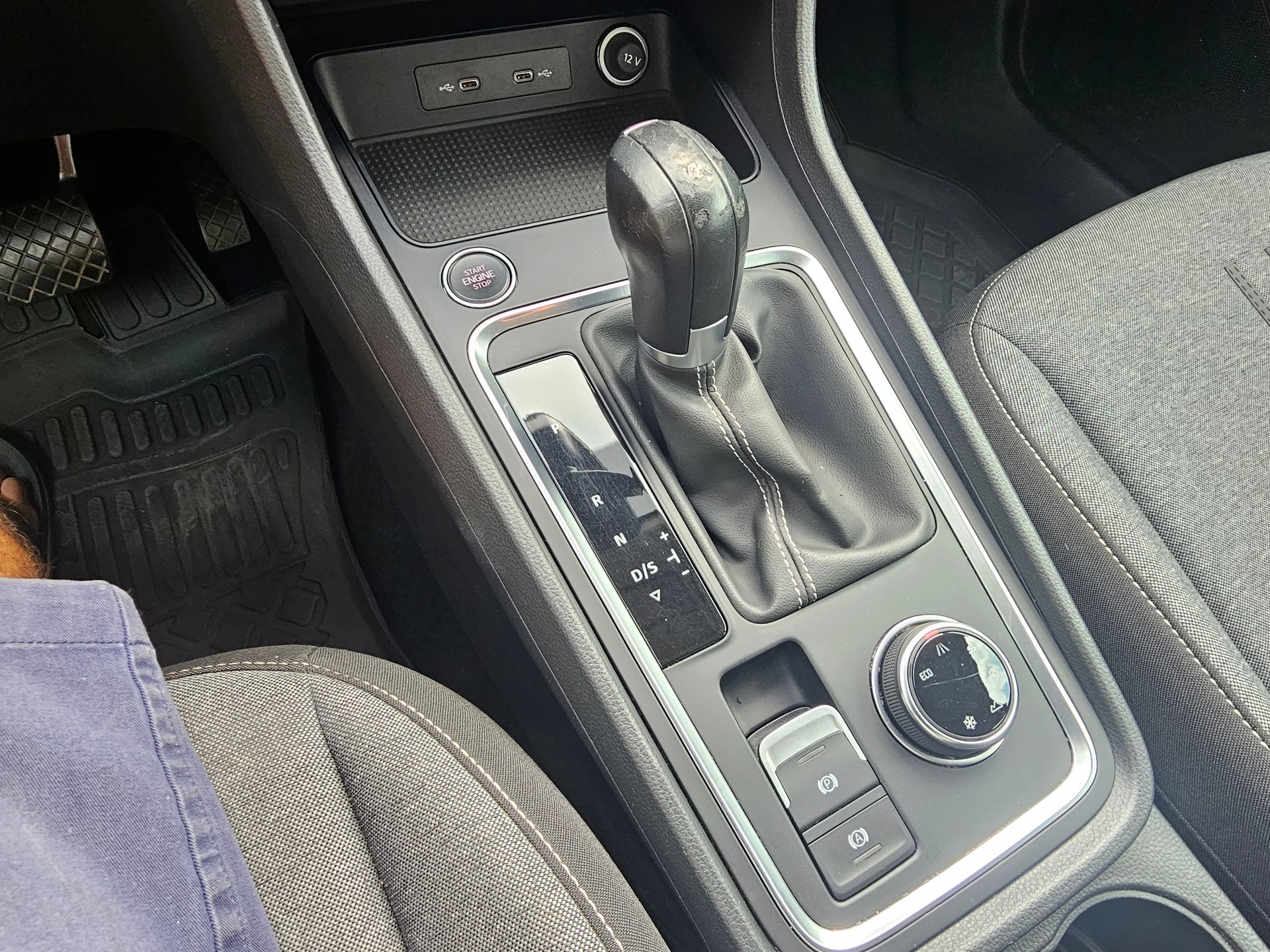 SEAT Ateca 2.0 TDI CR Style 4Drive DSG-image-14