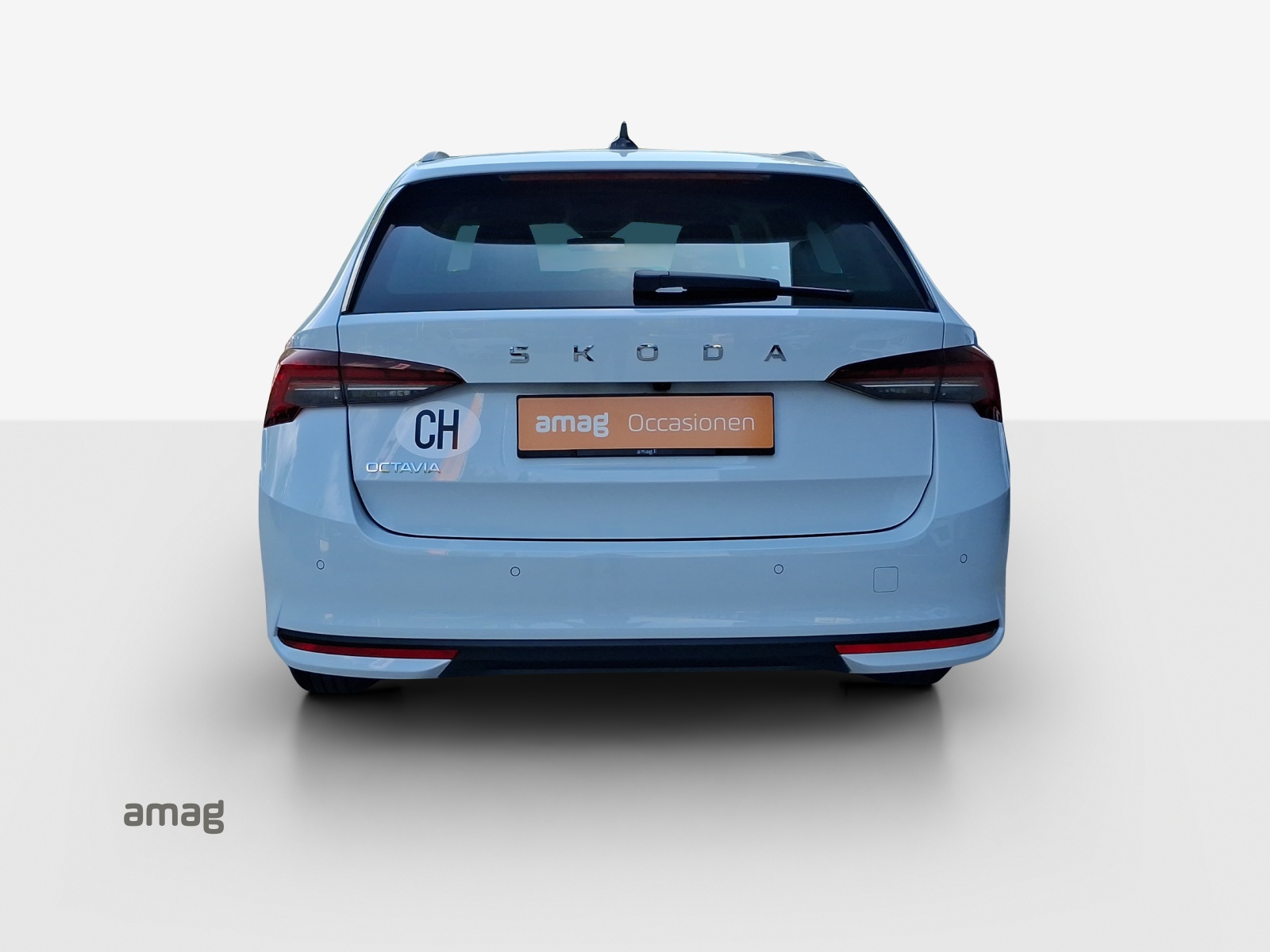 SKODA Octavia Combi 1.5 TSI mHEV DSG Dynamic-image-3