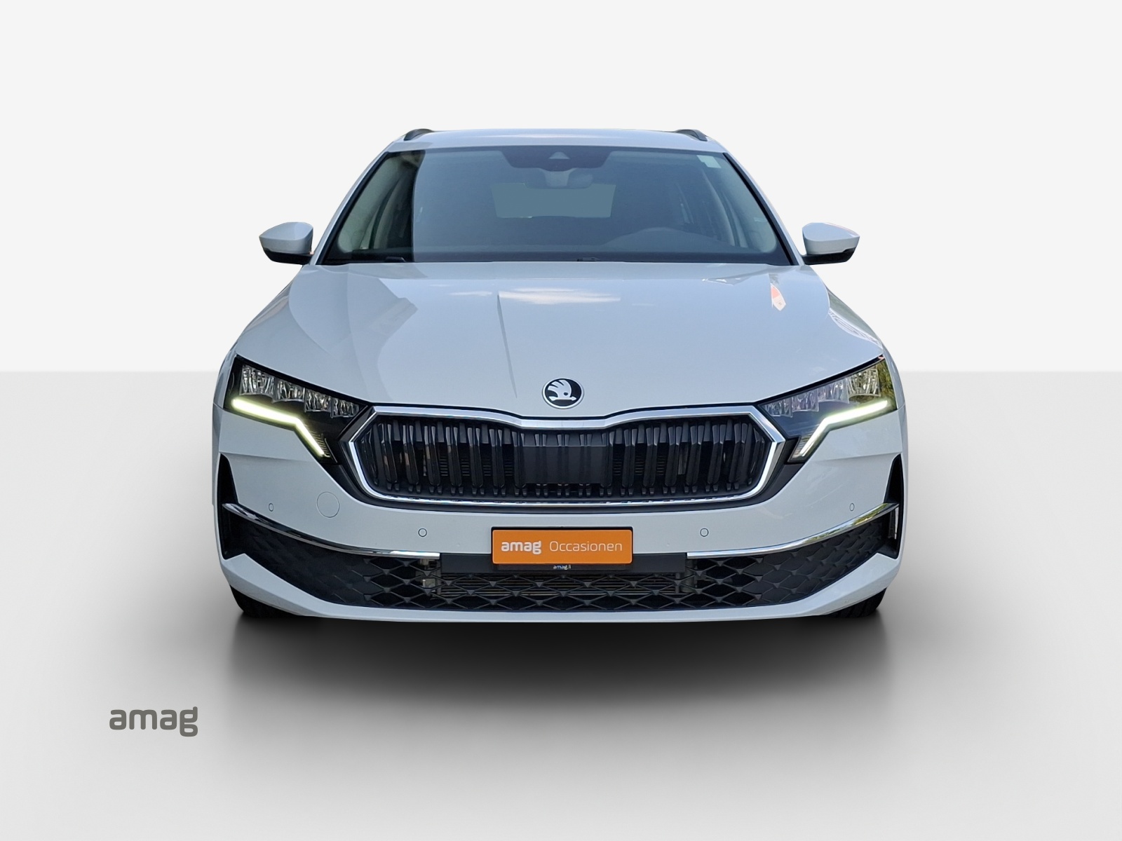 SKODA Octavia Combi 1.5 TSI mHEV DSG Dynamic-image-6
