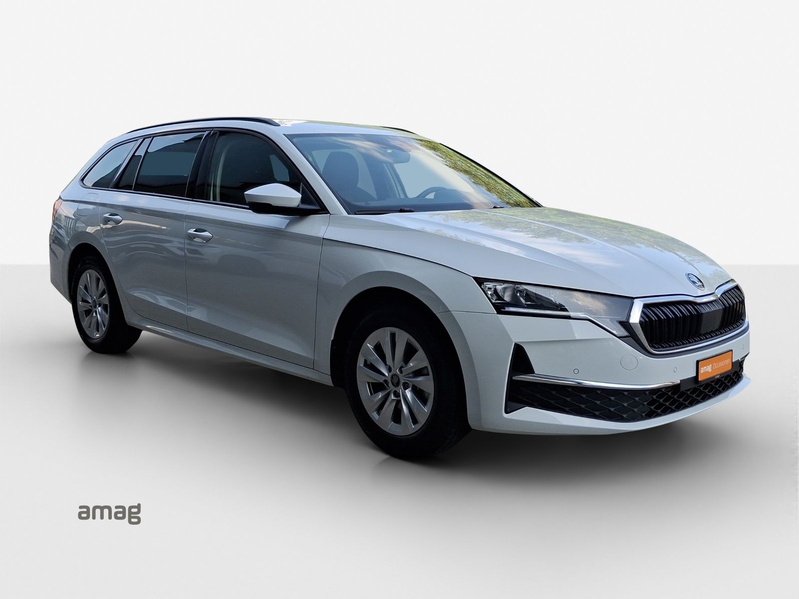 SKODA Octavia Combi 1.5 TSI mHEV DSG Dynamic-image-5