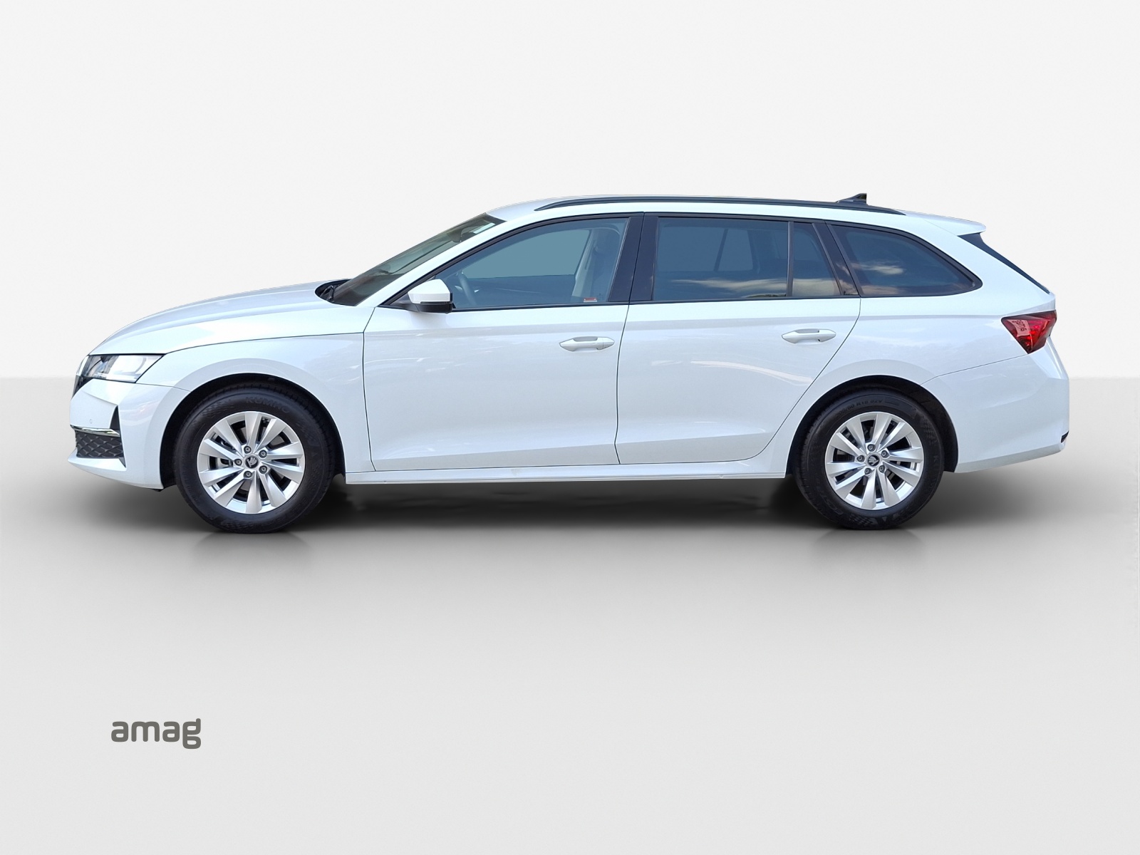 SKODA Octavia Combi 1.5 TSI mHEV DSG Dynamic-image-1