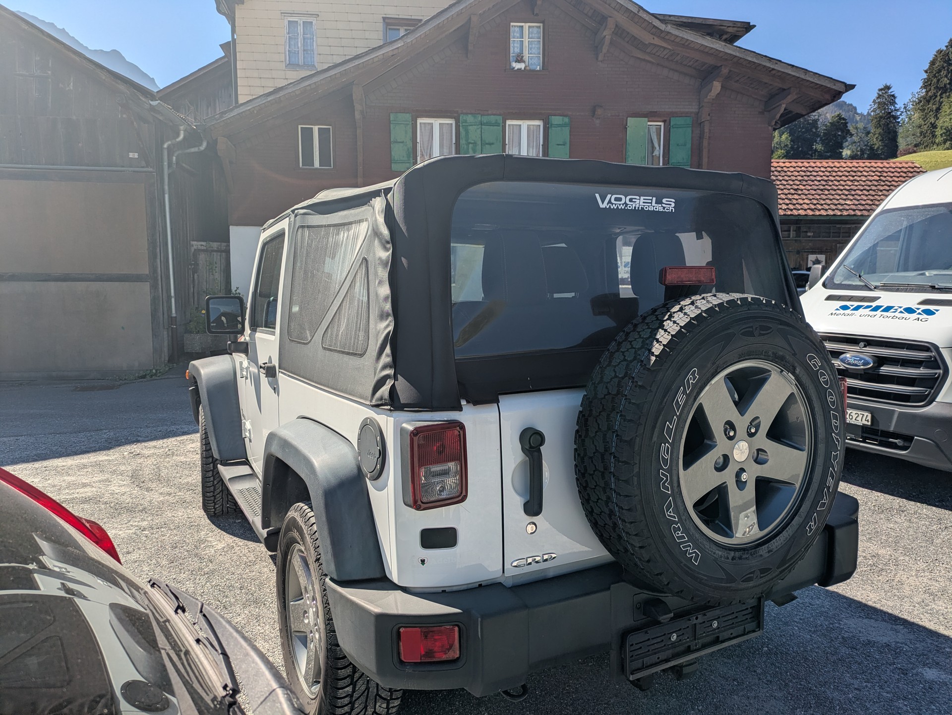 JEEP Wrangler 2.8 CRD Sport-image-2