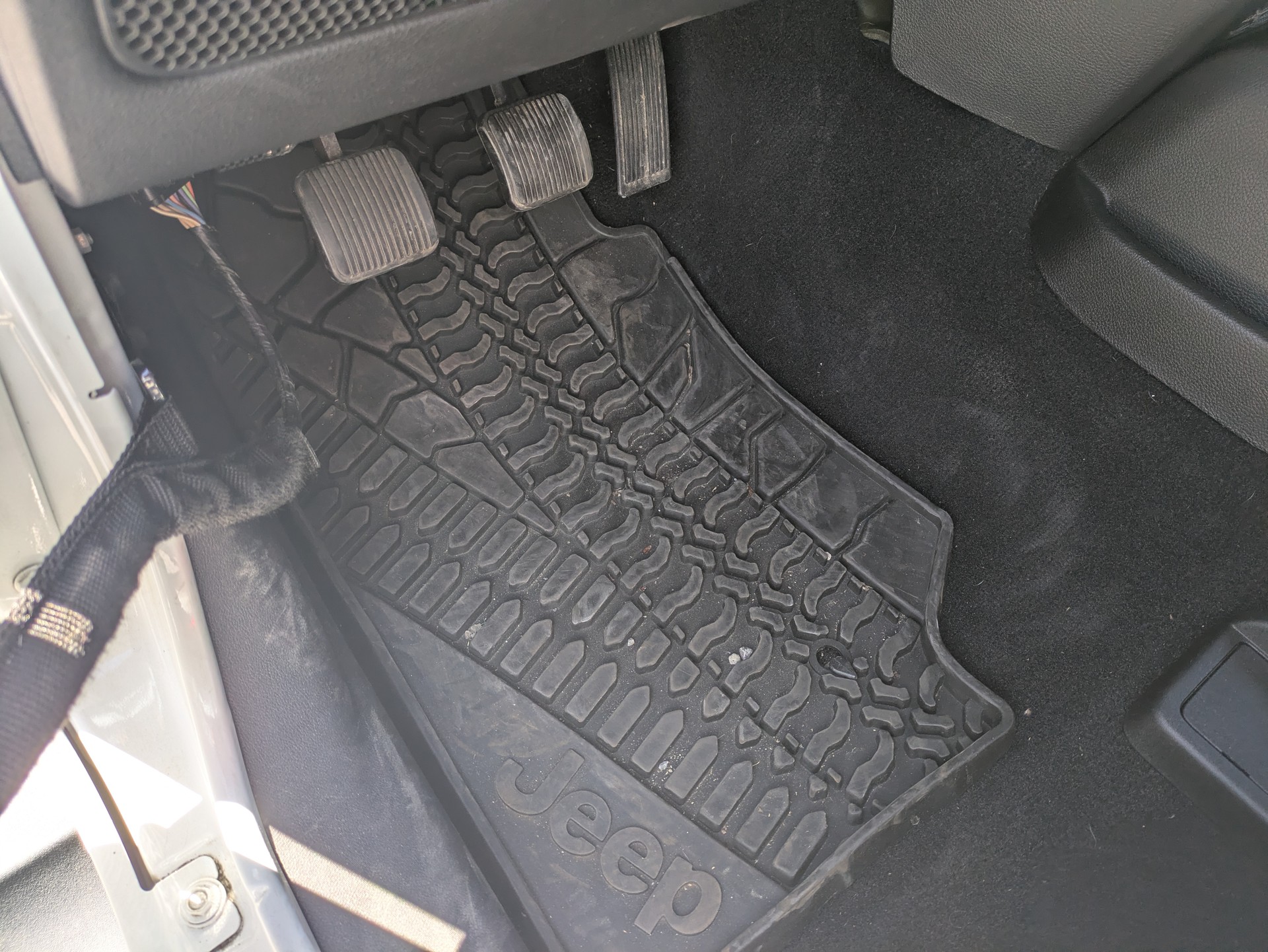 JEEP Wrangler 2.8 CRD Sport-image-14