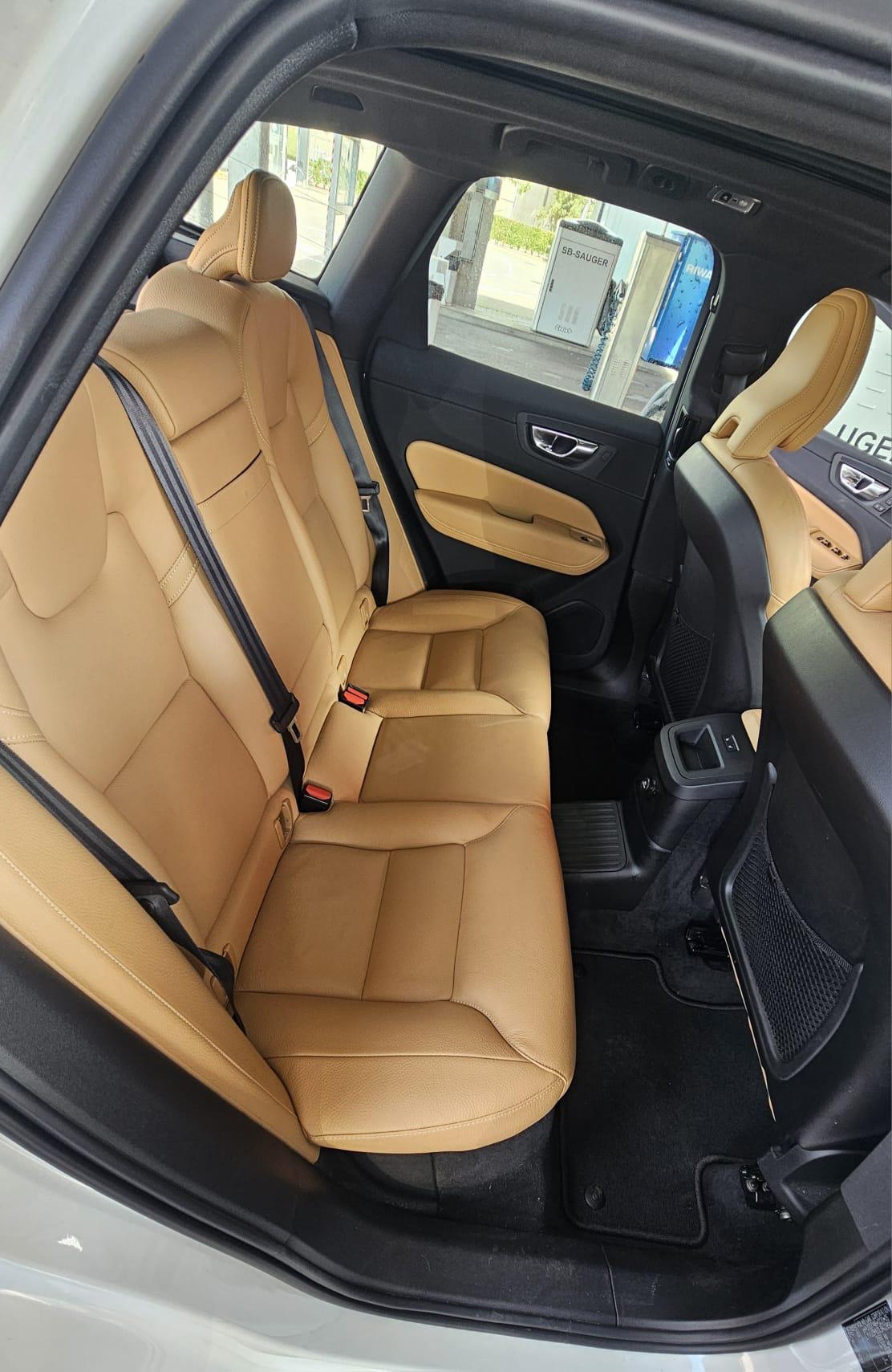 VOLVO 2.0 T8 TE Inscription eAWD-image-3