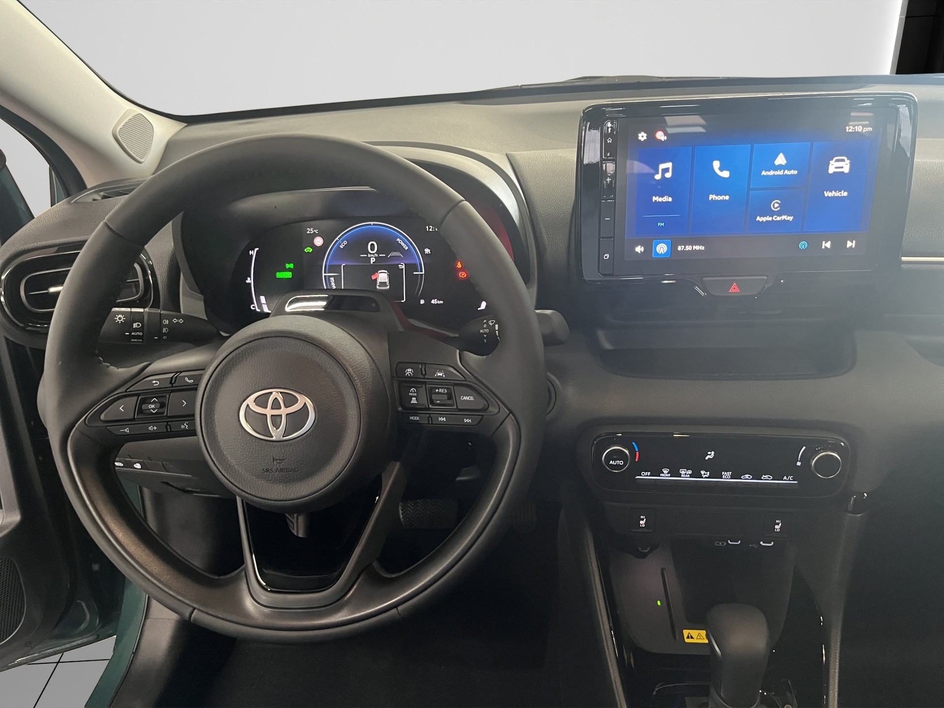 TOYOTA YARIS 1.5 VVT-i HSD Trend-image-9