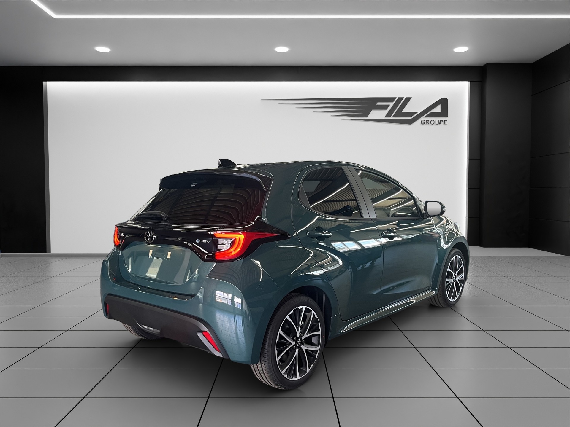 TOYOTA YARIS 1.5 VVT-i HSD Trend-image-5