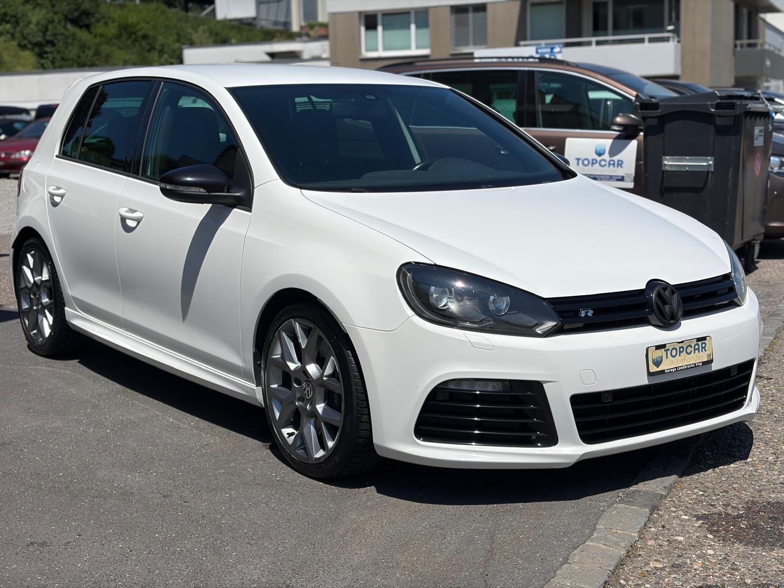 VW Golf 2.0 TSI R 4Motion DSG-image-3