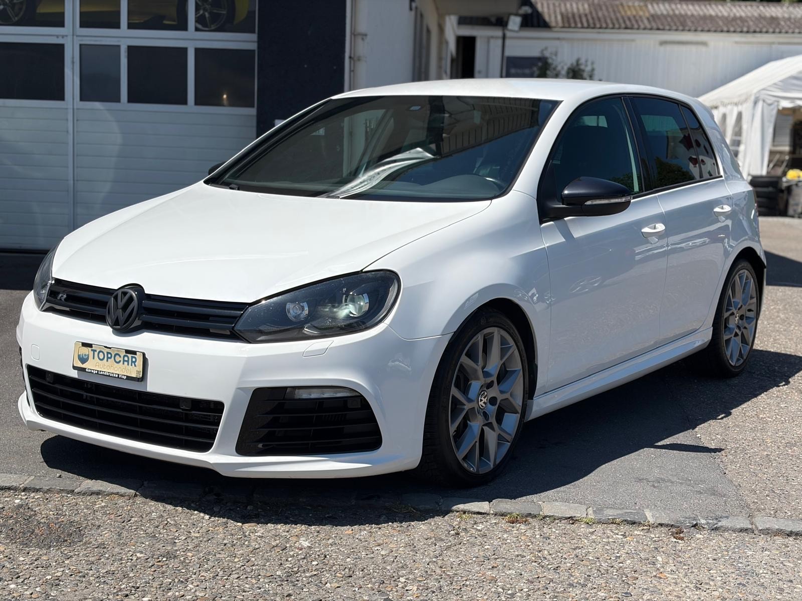 VW Golf 2.0 TSI R 4Motion DSG-image-0