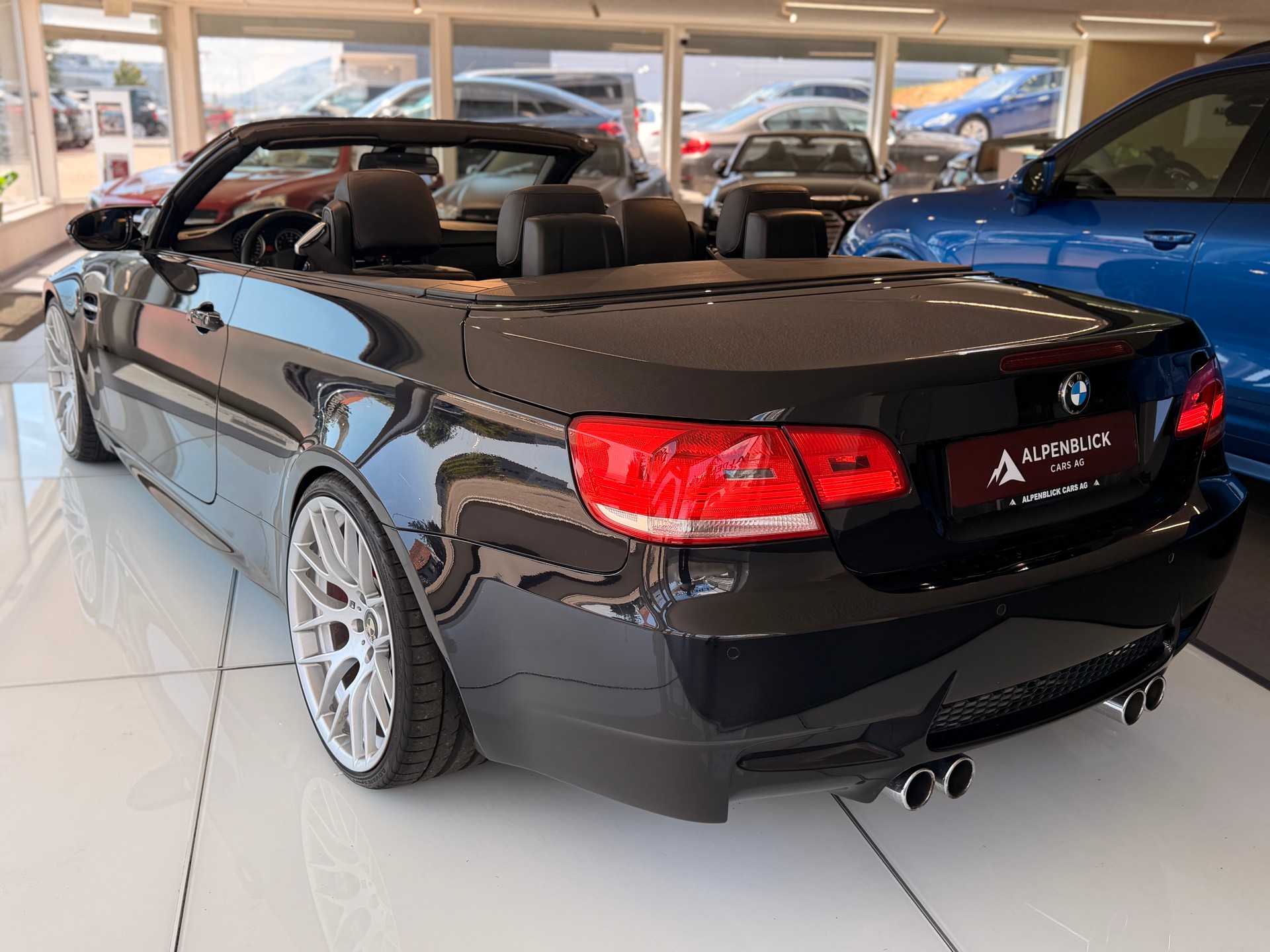 BMW M3 Cabriolet-image-7