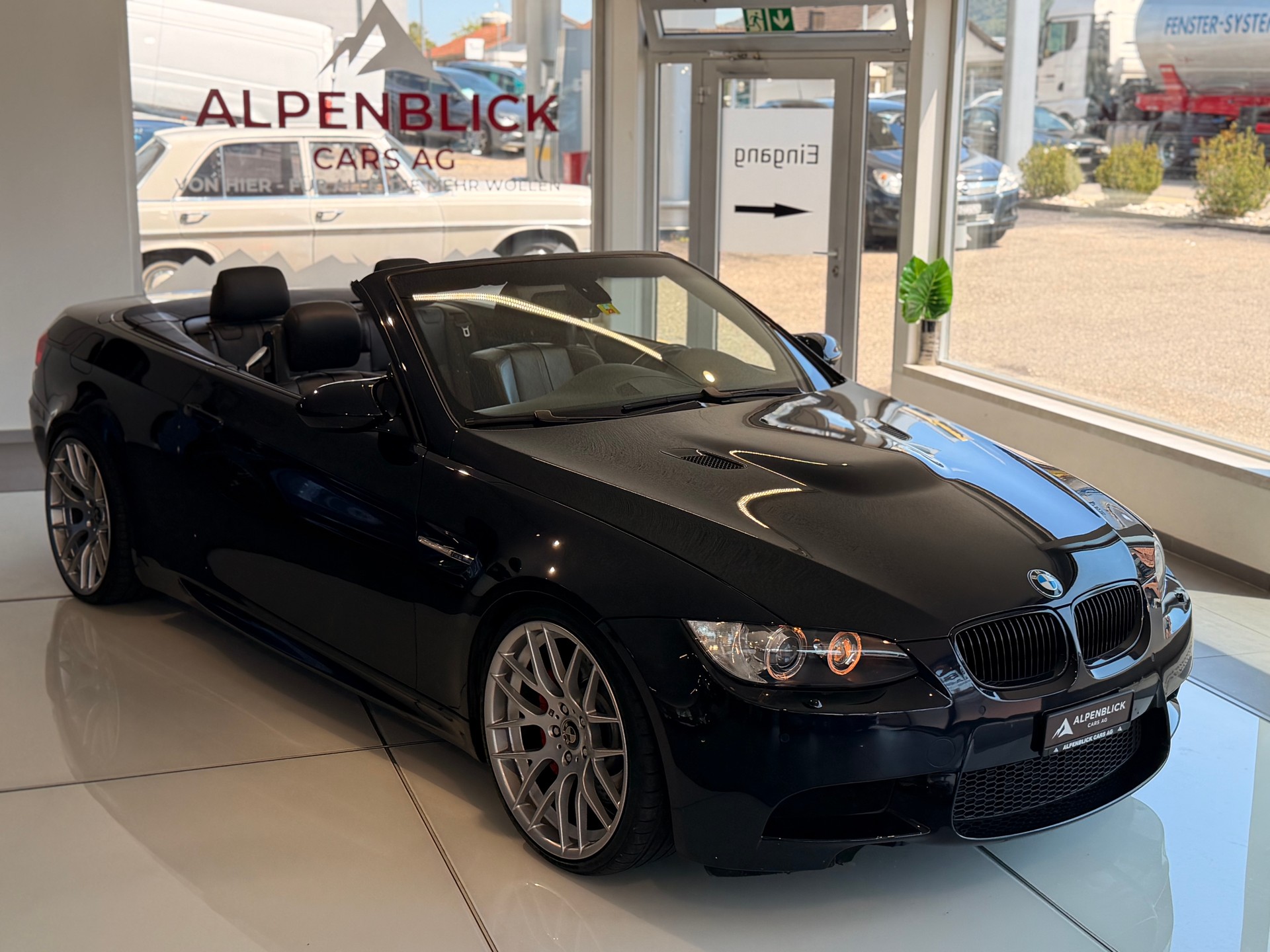BMW M3 Cabriolet-image-3
