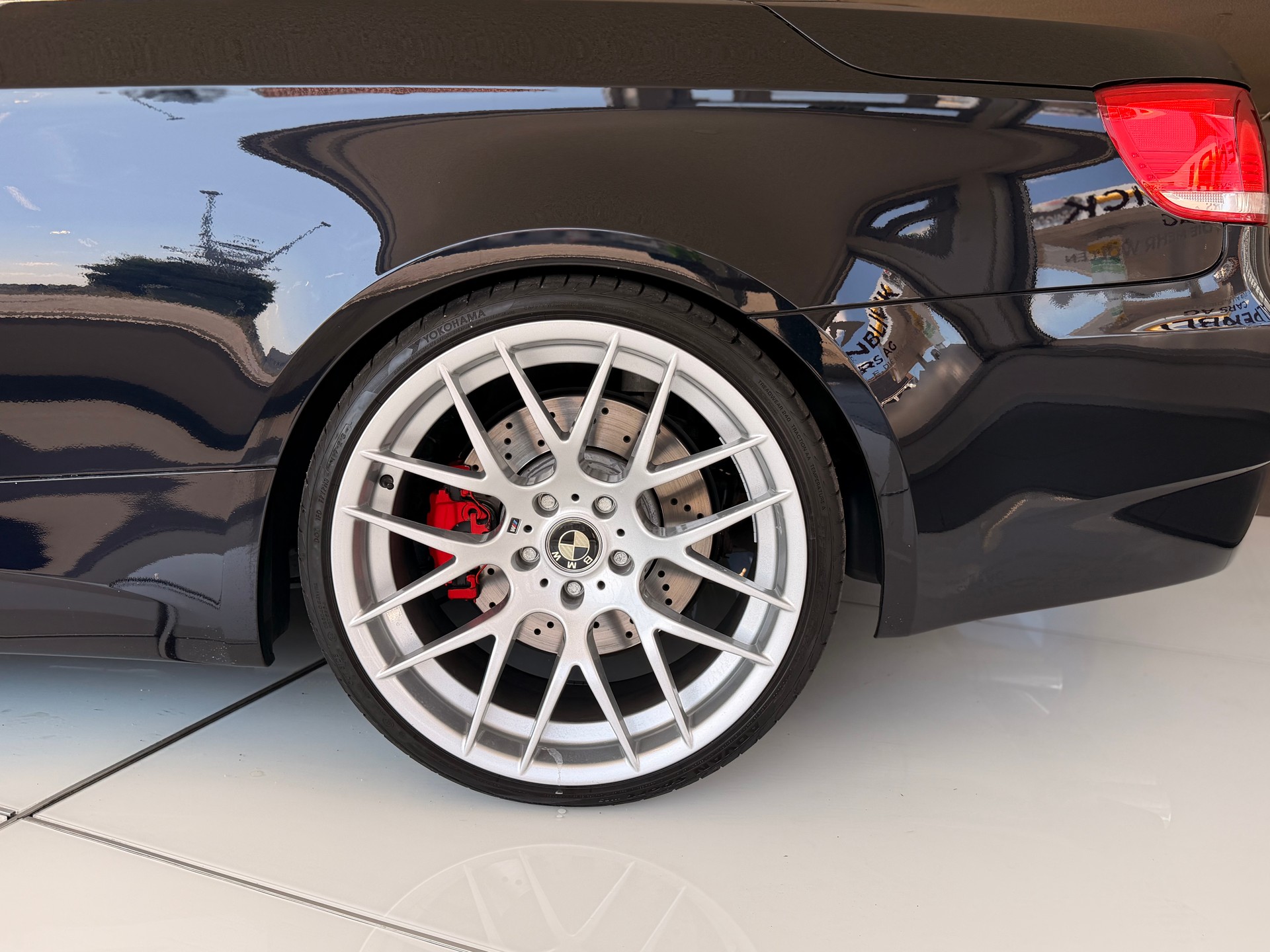 BMW M3 Cabriolet-image-9
