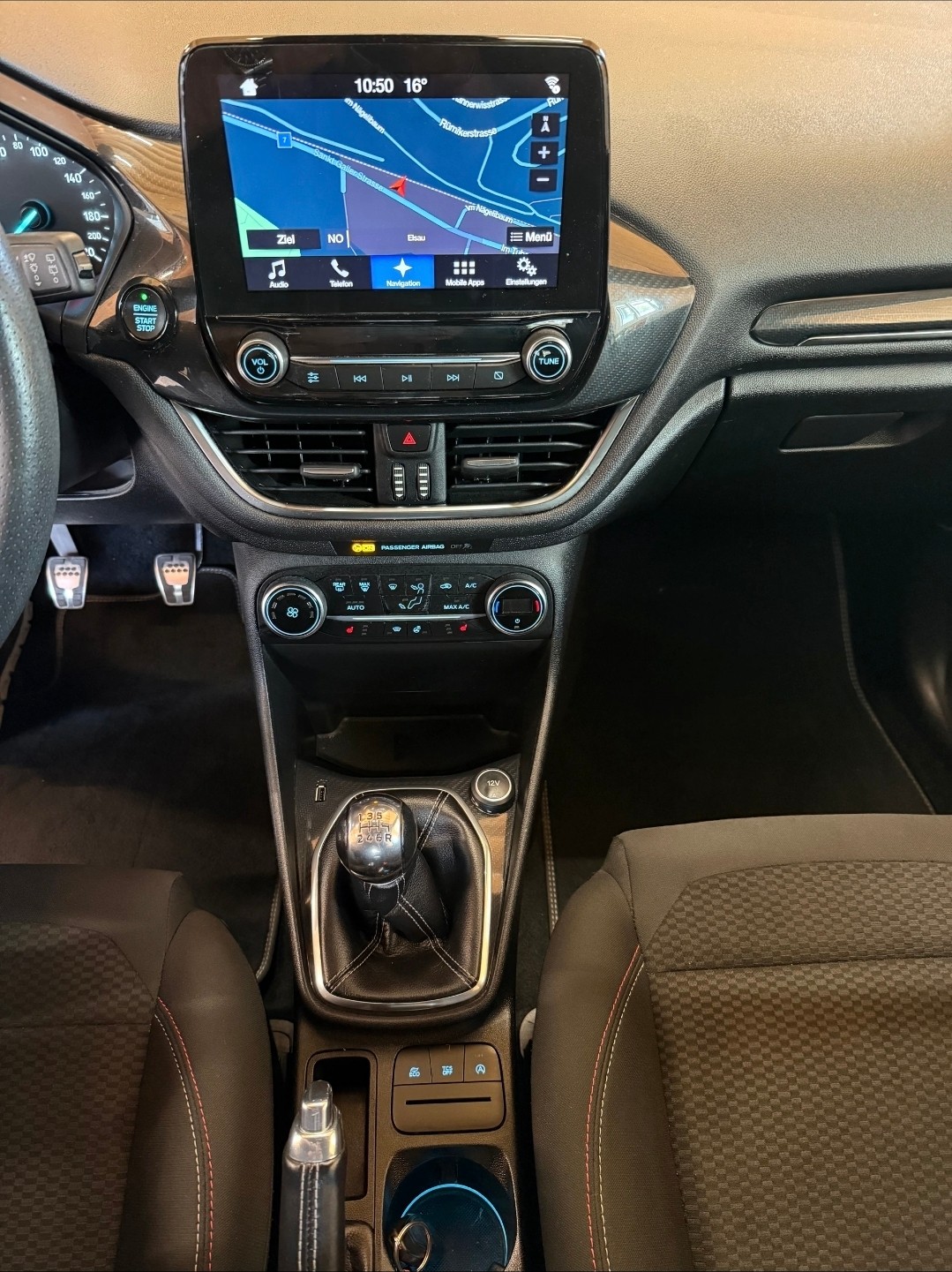 FORD Fiesta 1.0 SCTi ST Line-image-11
