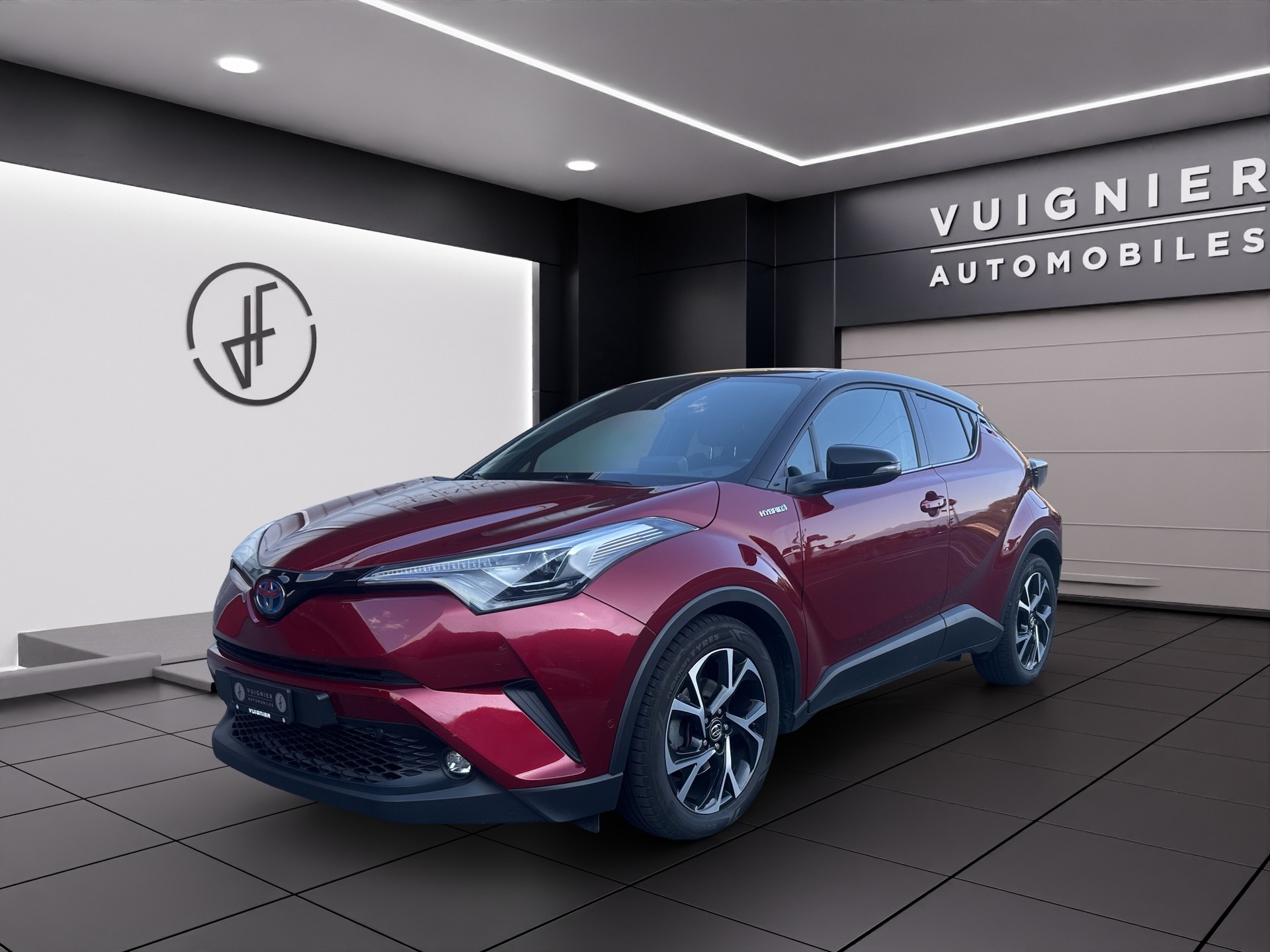 TOYOTA C-HR 1.8 HSD Trend CVT-image-0