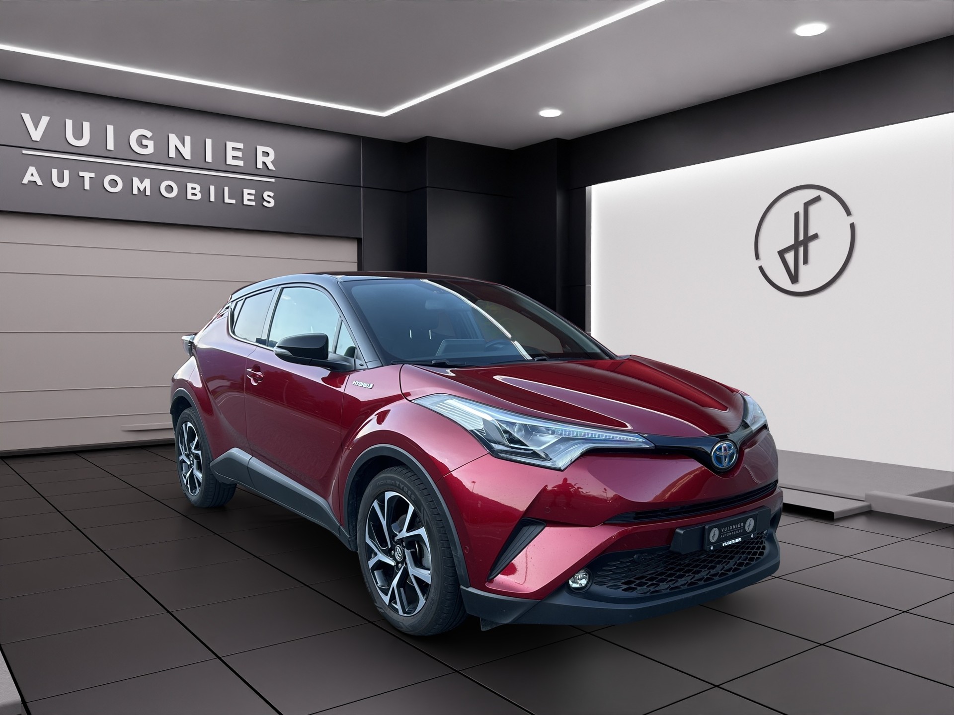 TOYOTA C-HR 1.8 HSD Trend CVT-image-6