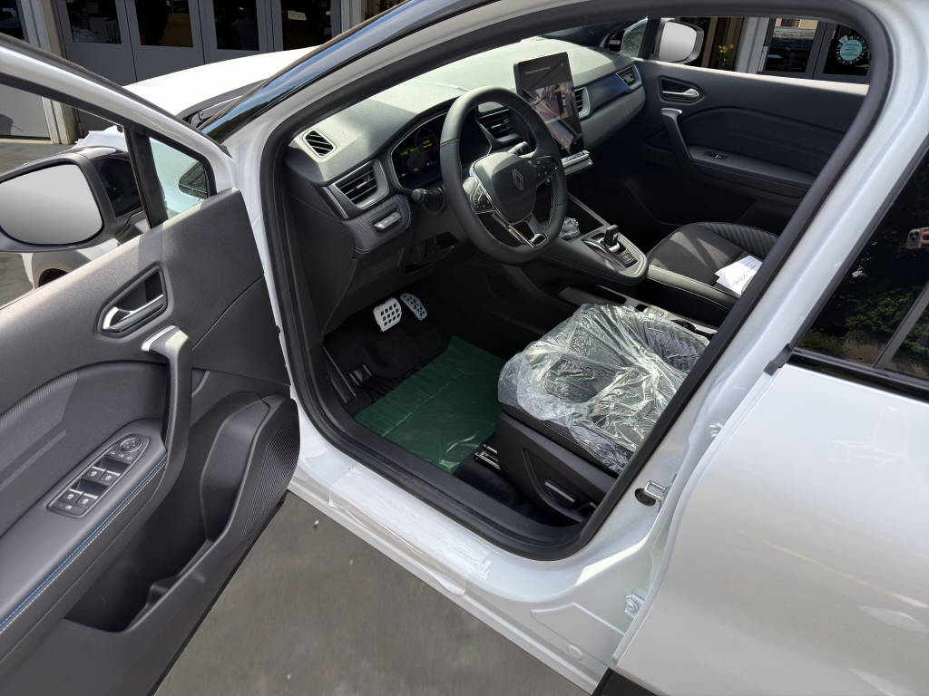RENAULT Captur 1.8 E-Tech esprit Alpine-image-8