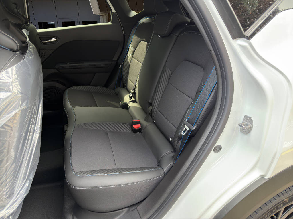 RENAULT Captur 1.8 E-Tech esprit Alpine-image-12