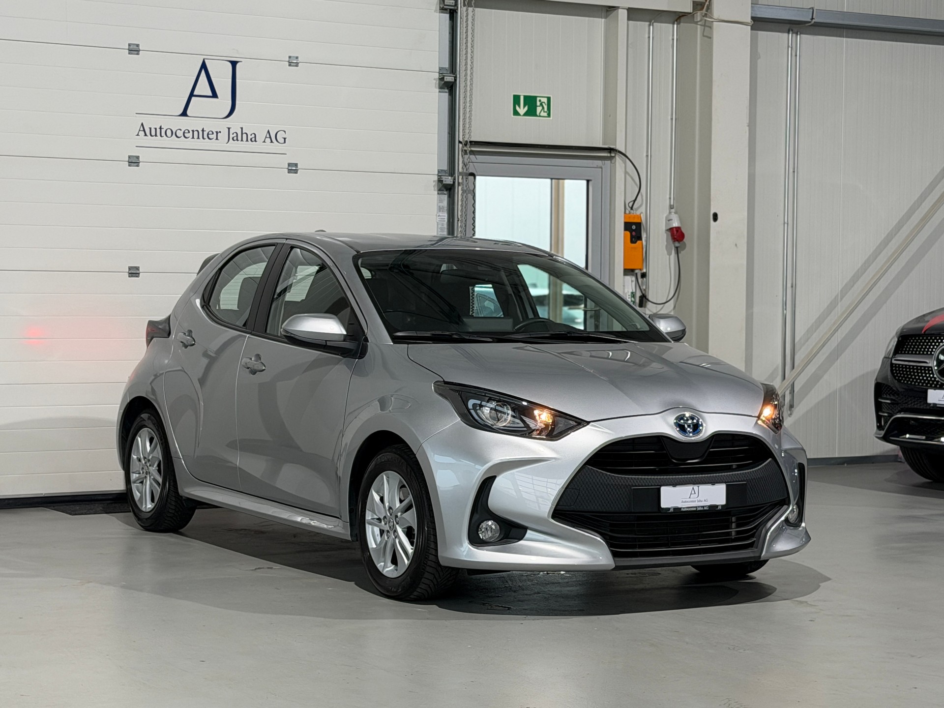 TOYOTA Yaris 1.5 Trend e-CVT (CH) inkl. Toyota Garantie-image-4