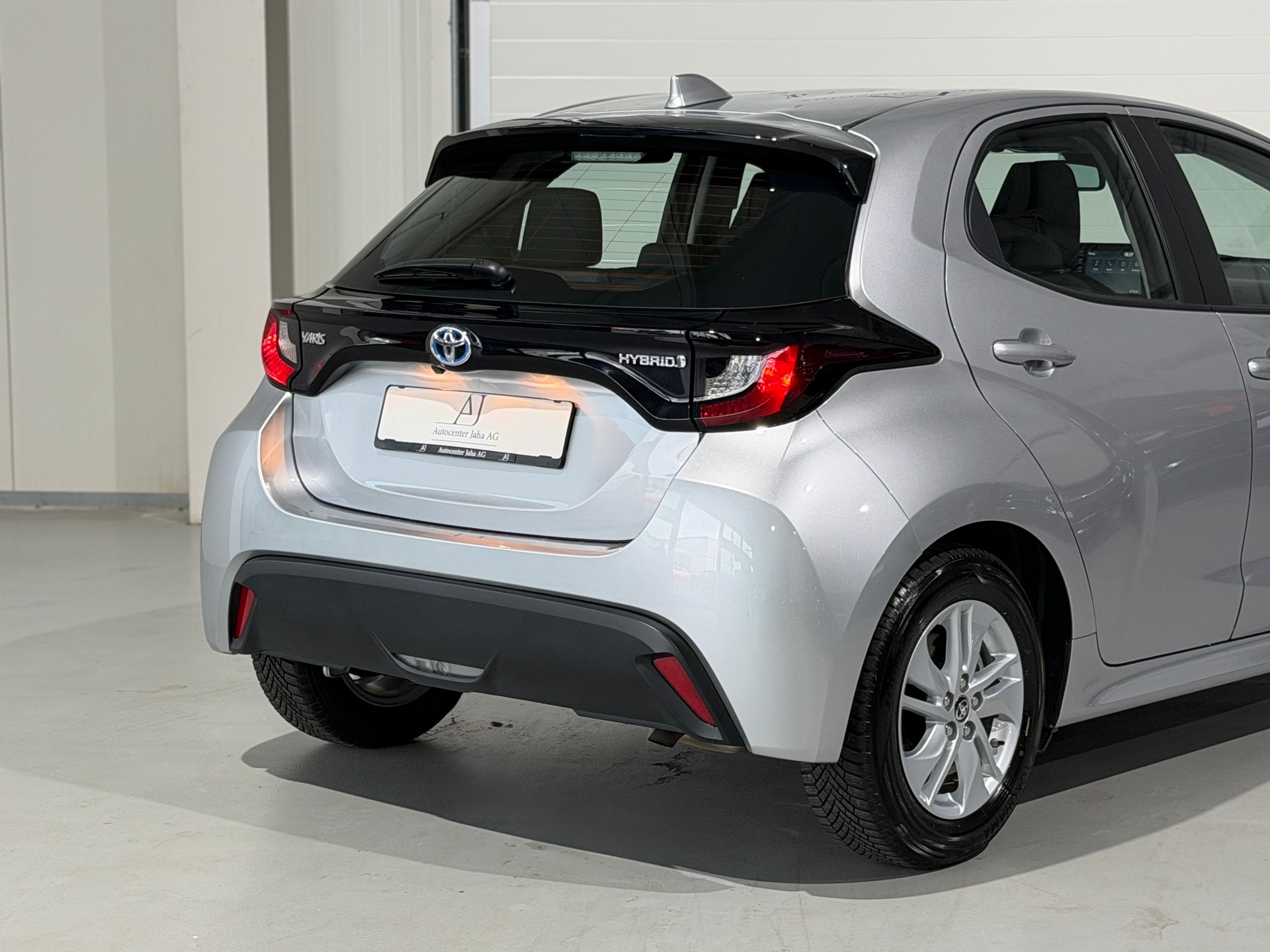 TOYOTA Yaris 1.5 Trend e-CVT (CH) inkl. Toyota Garantie-image-5