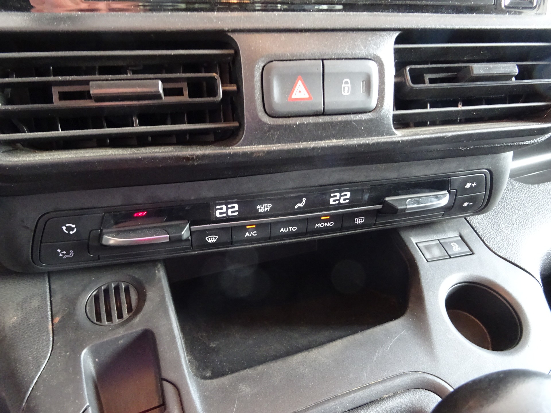 OPEL Combo 1.2 Cargo Enjoy start/stop-image-8