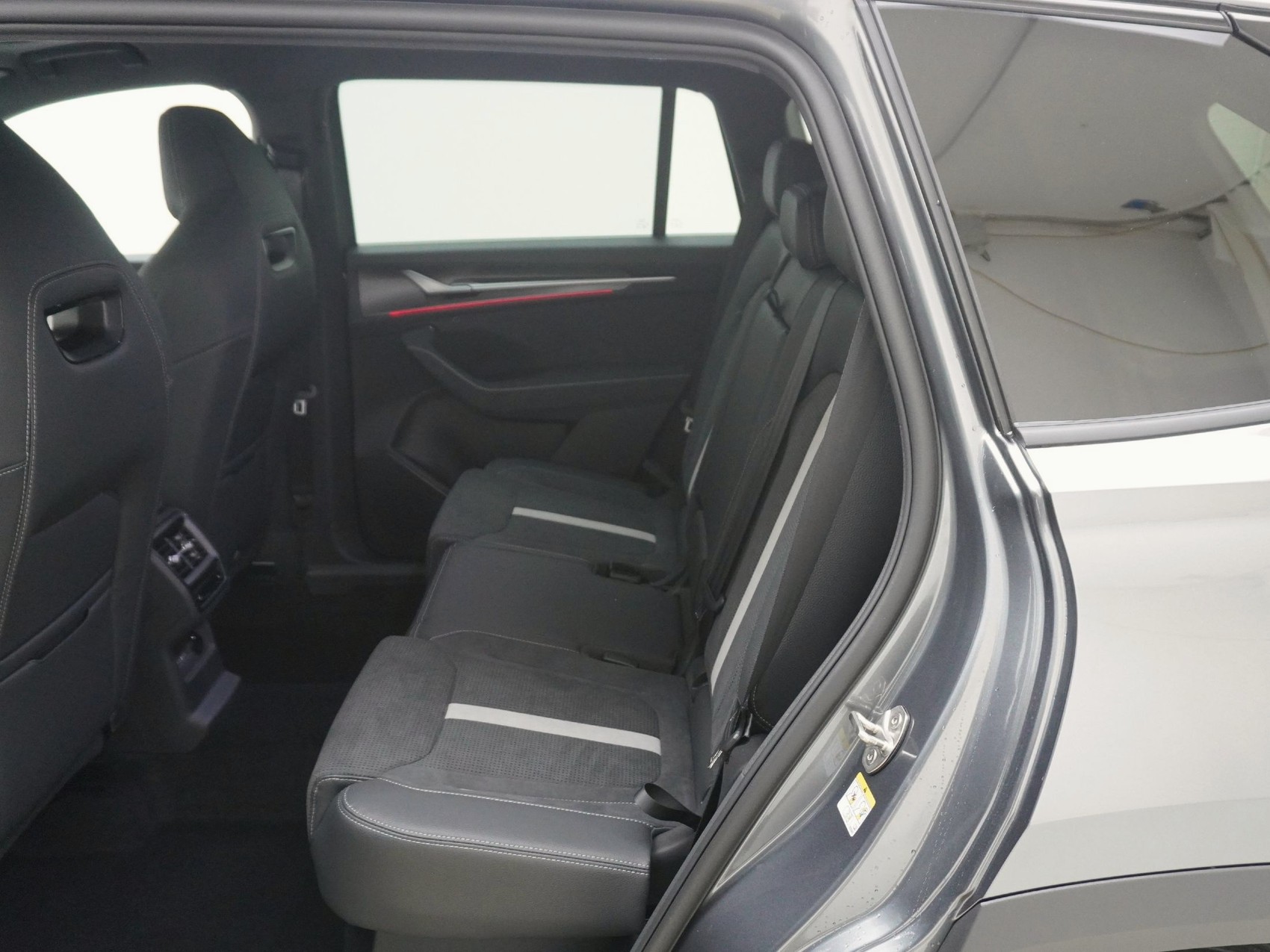 SKODA Kodiaq 2.0 TSI SportLine-image-14