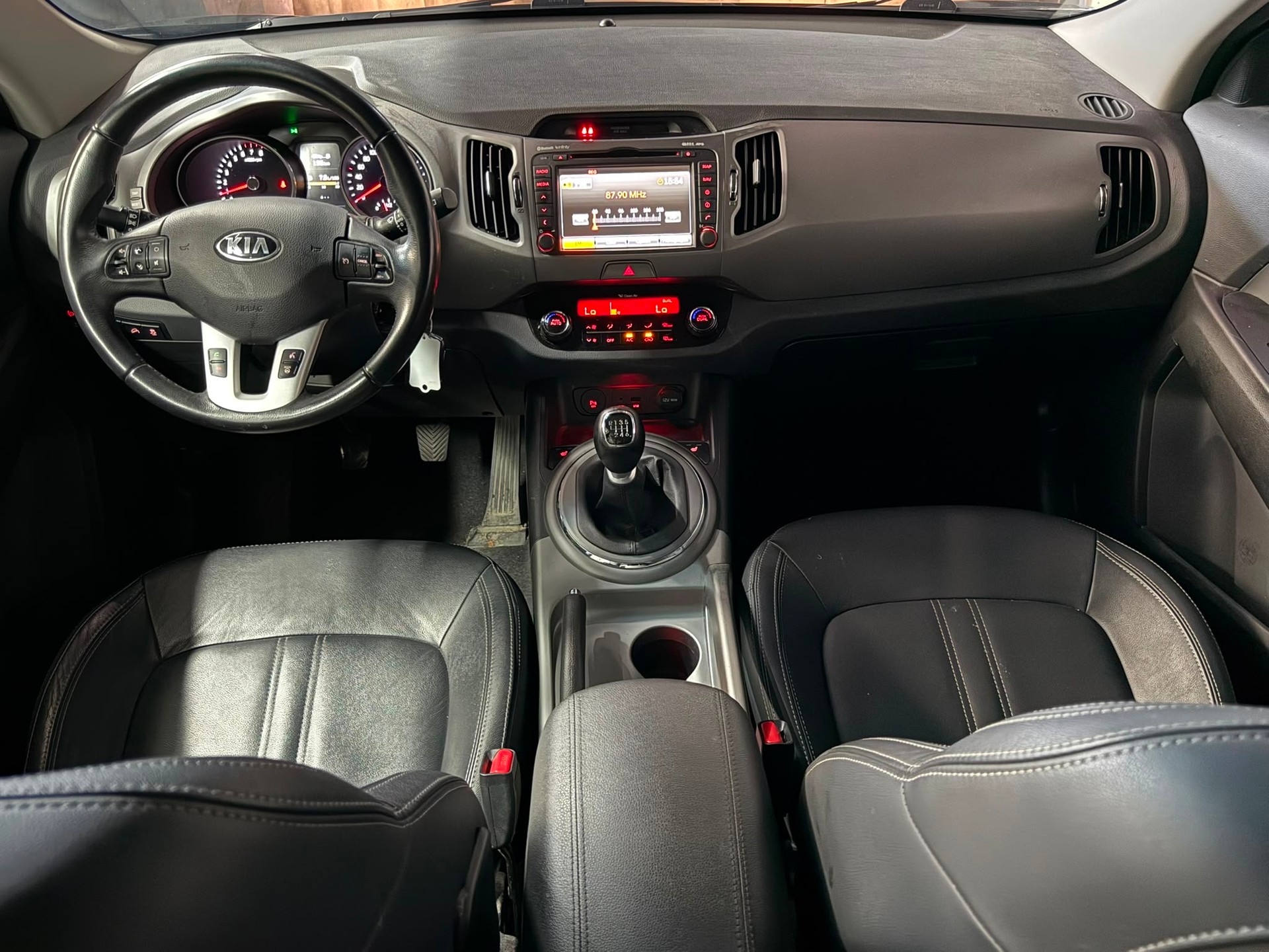KIA Sportage 1.6 GDi Swiss Eco Edition-image-10