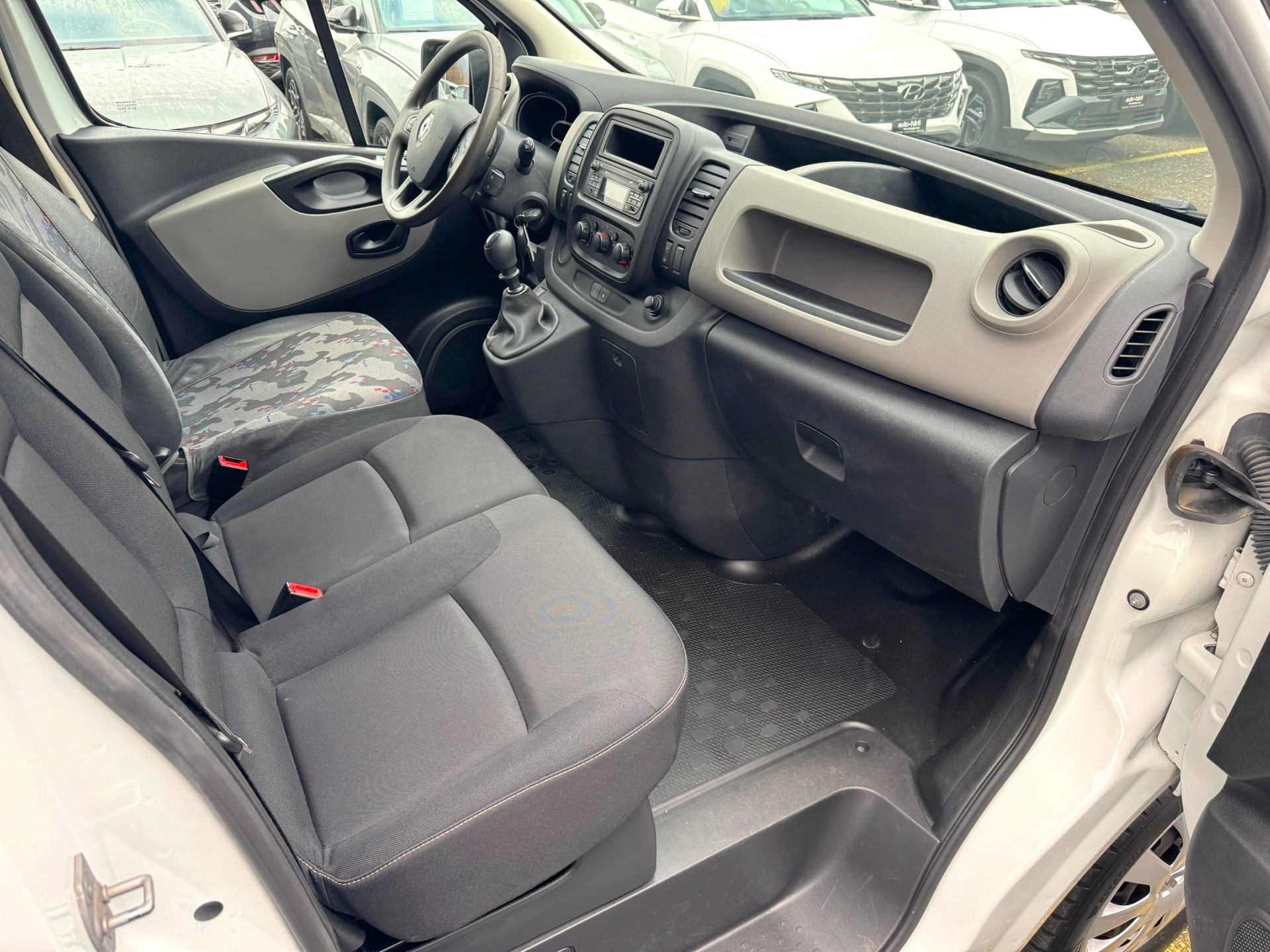 RENAULT Trafic dCi120 2.9 Busin. L2-image-3