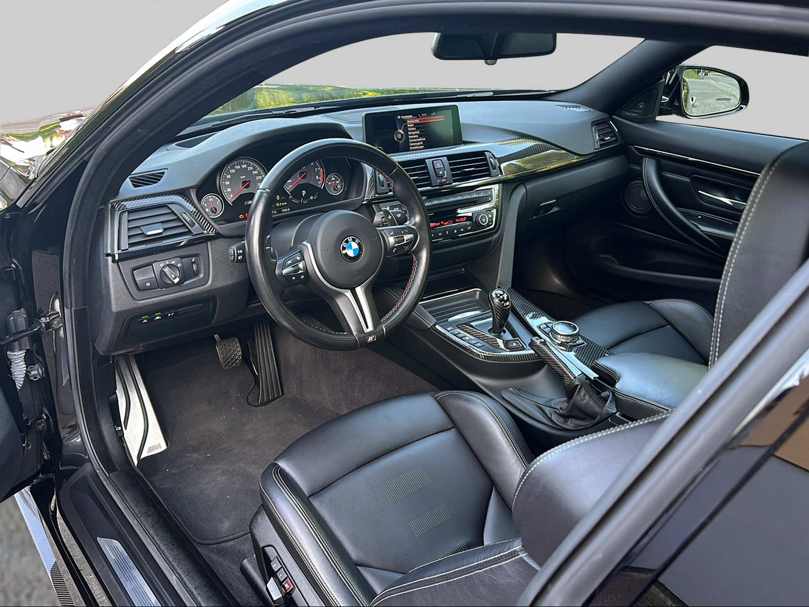 BMW M4 Coupé DKG-image-12