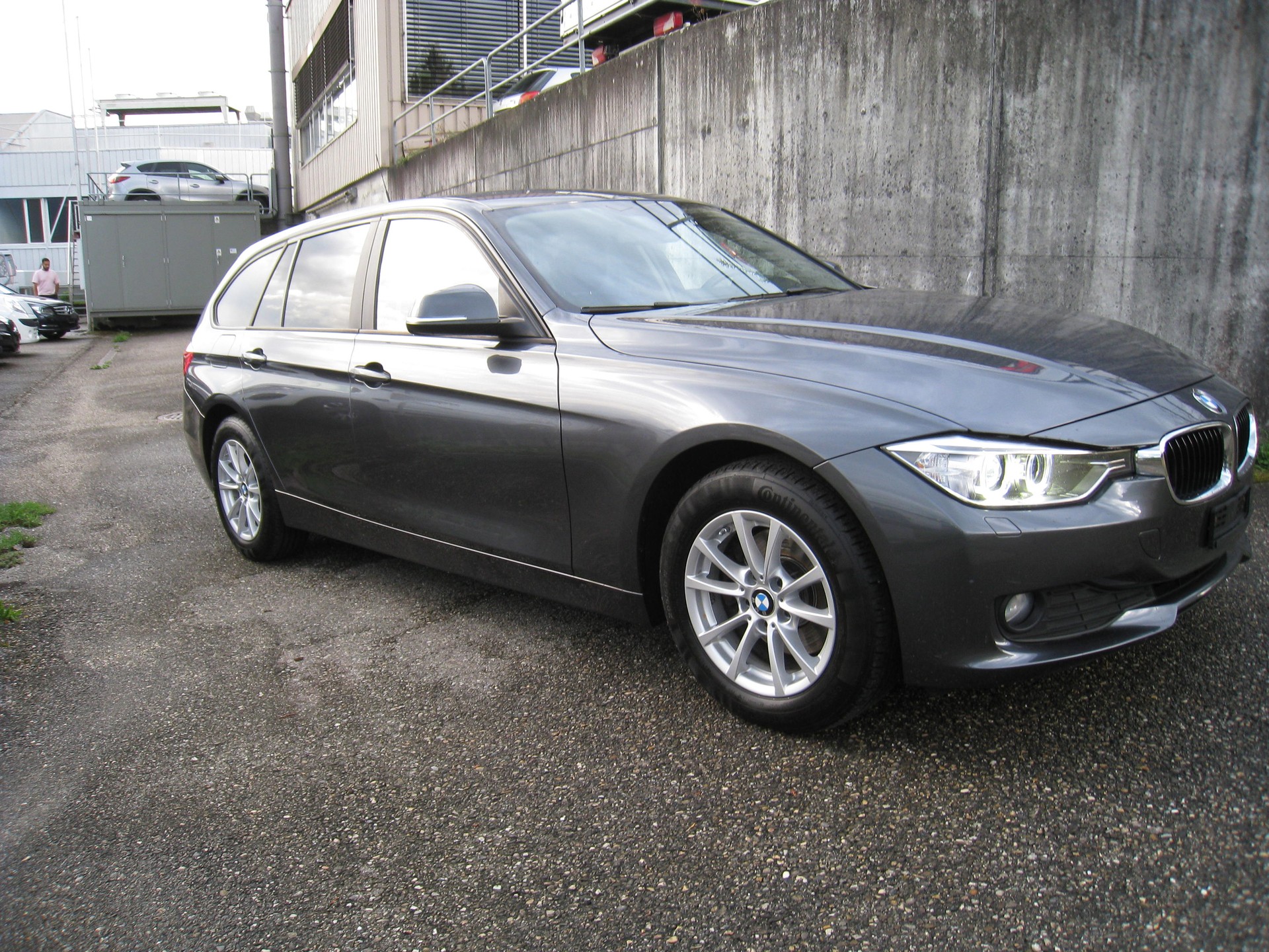 BMW 320d xDrive Touring Steptronic MFK-image-2