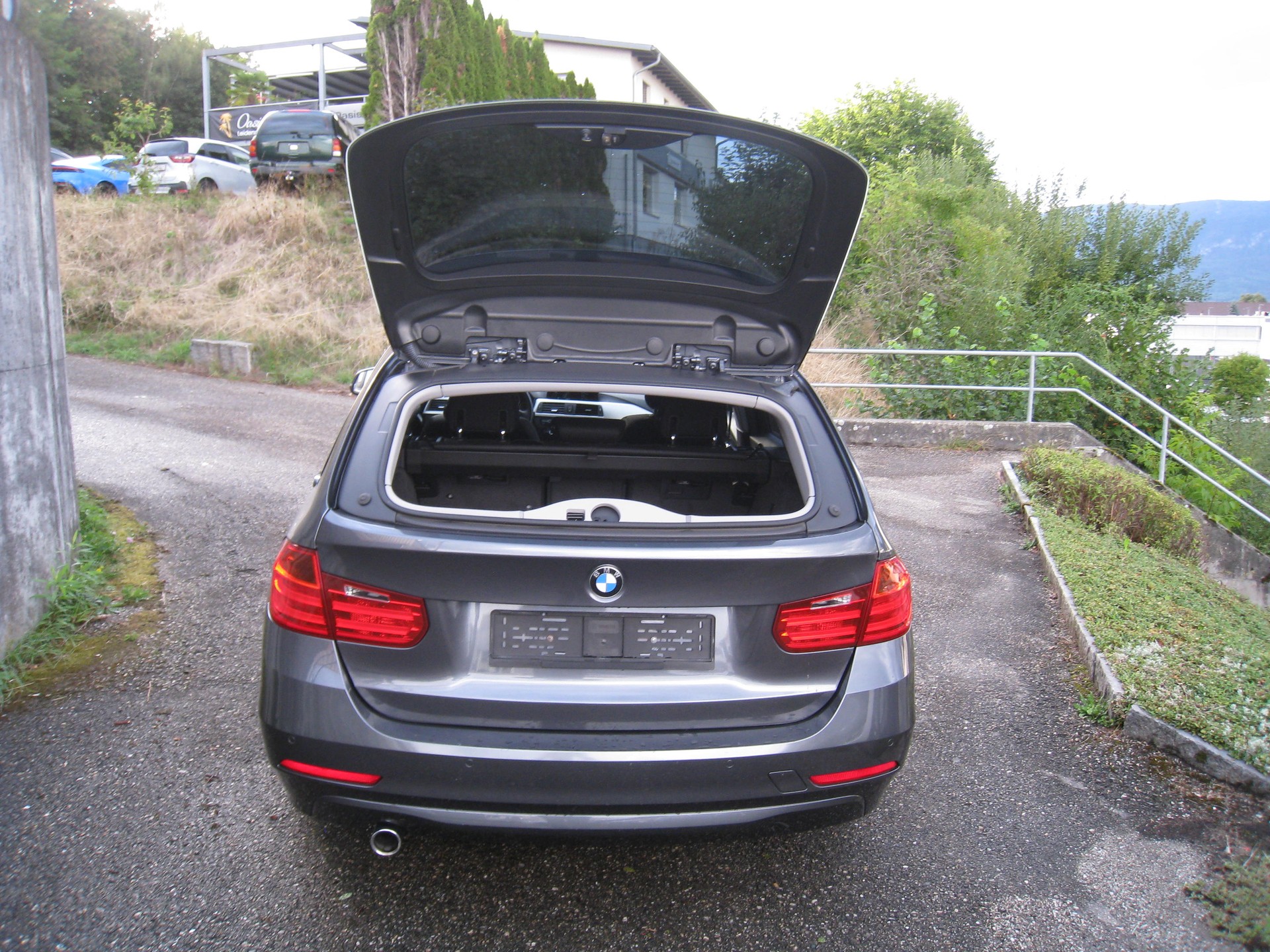 BMW 320d xDrive Touring Steptronic MFK-image-9
