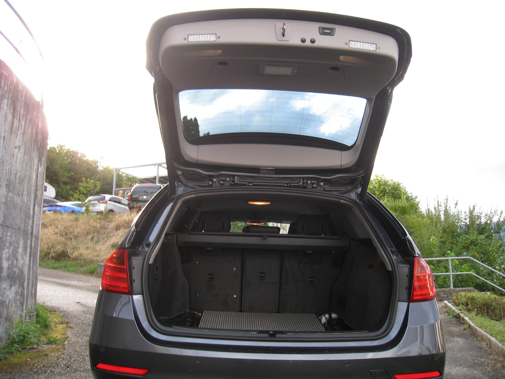 BMW 320d xDrive Touring Steptronic MFK-image-6