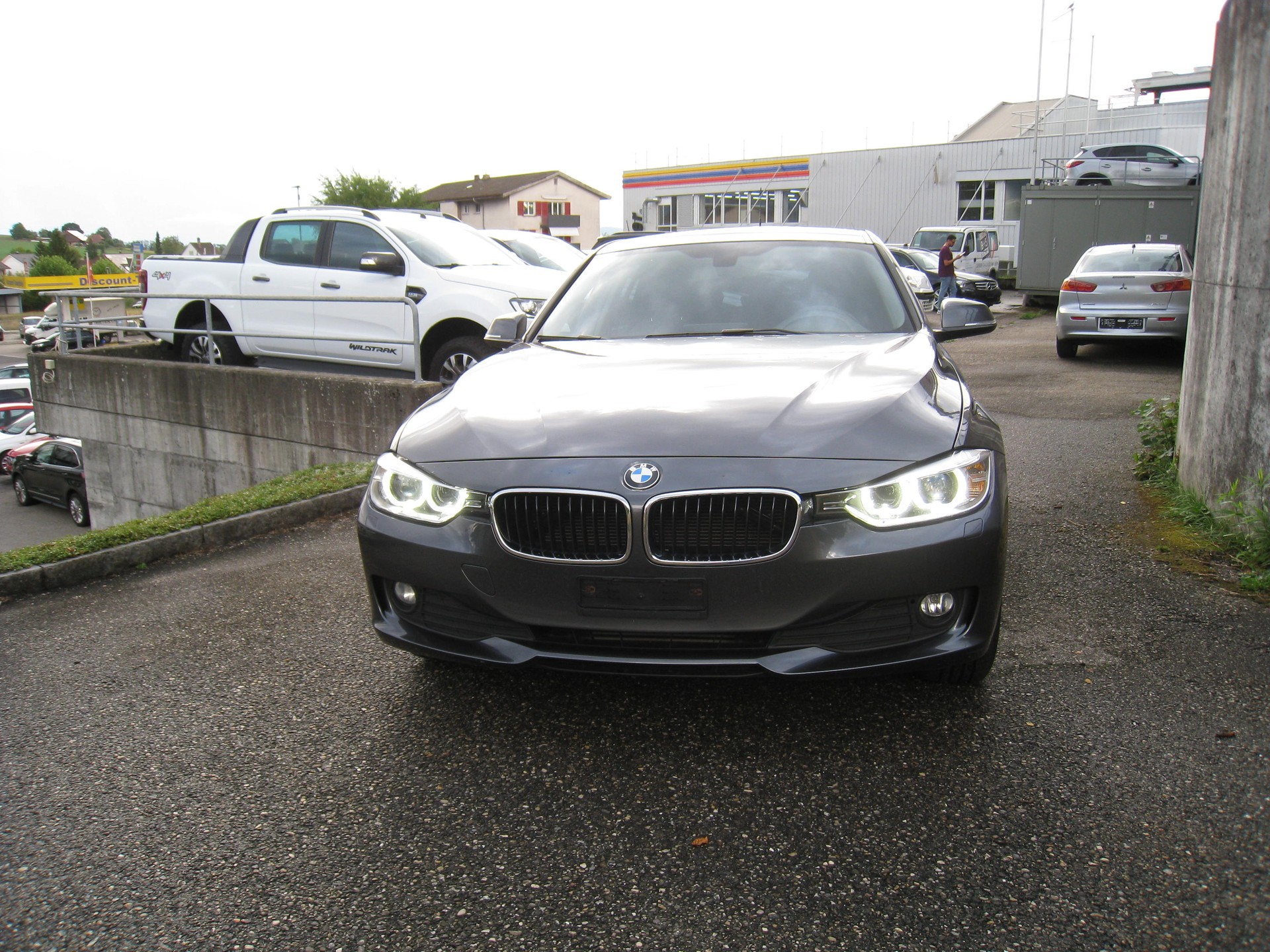 BMW 320d xDrive Touring Steptronic MFK-image-1